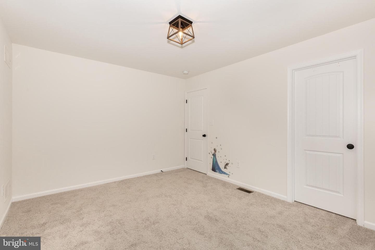 15 Cloverfield Street photo 34