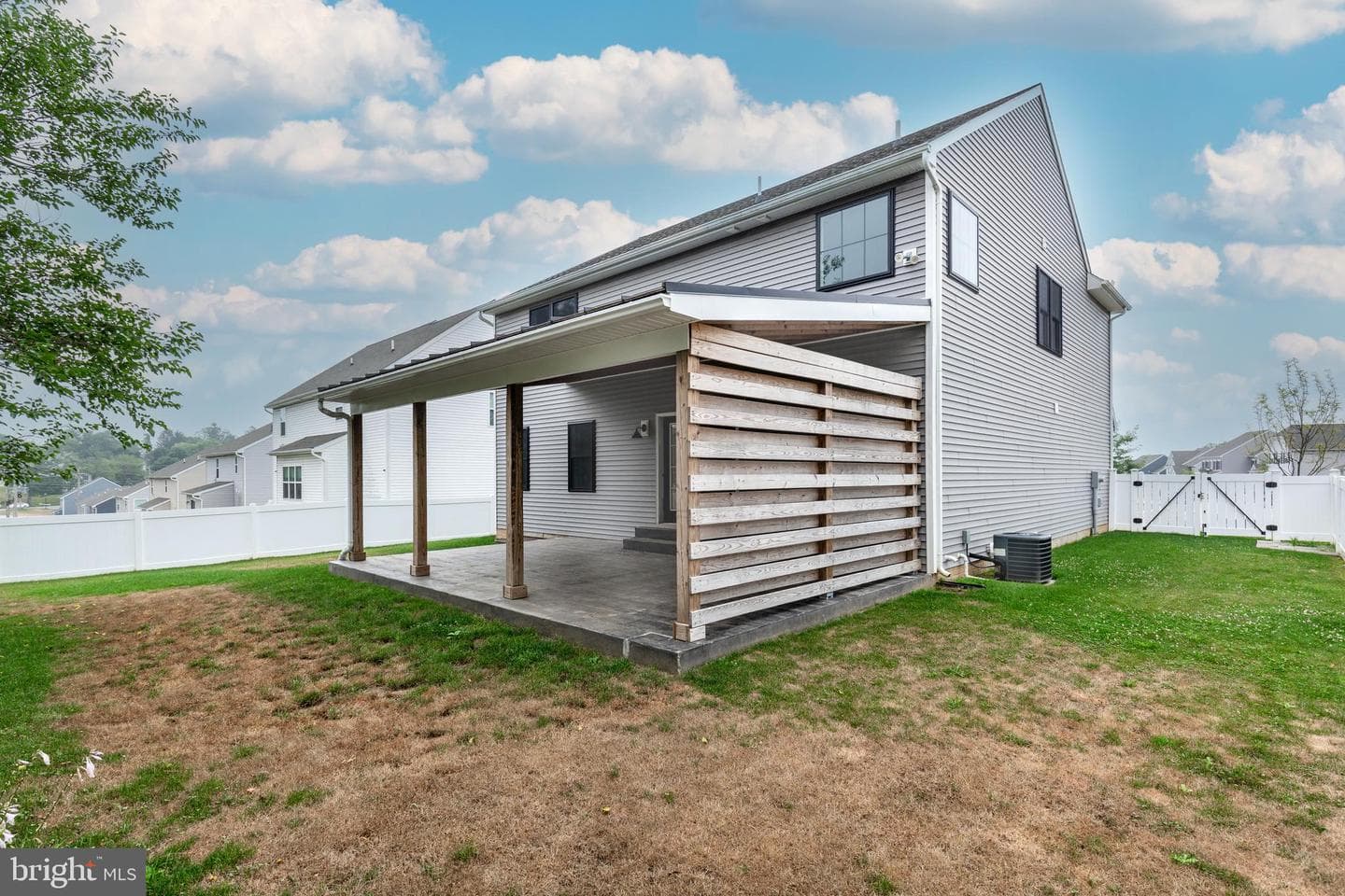 15 Cloverfield Street photo 58