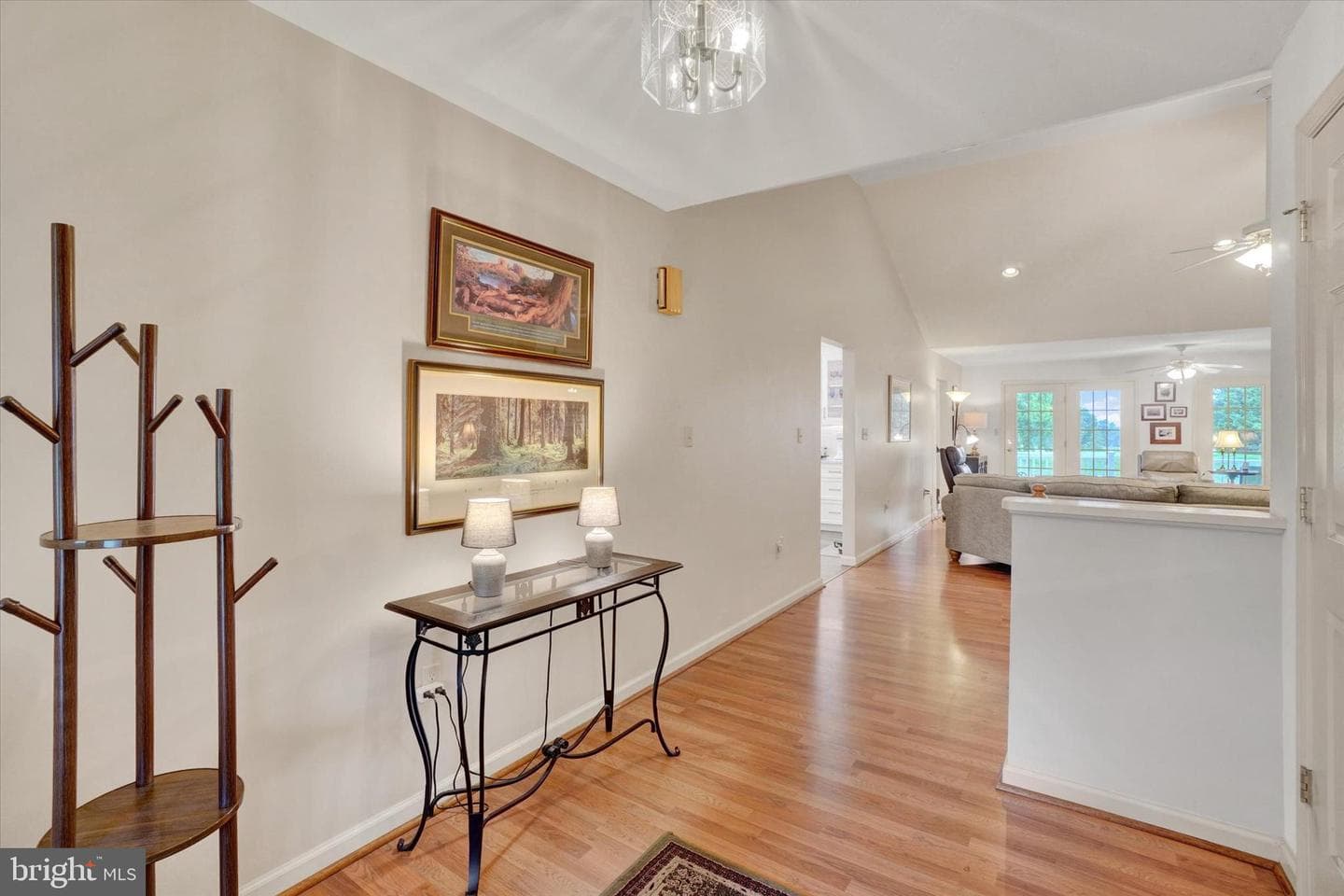 985 Detwiler Drive photo 3