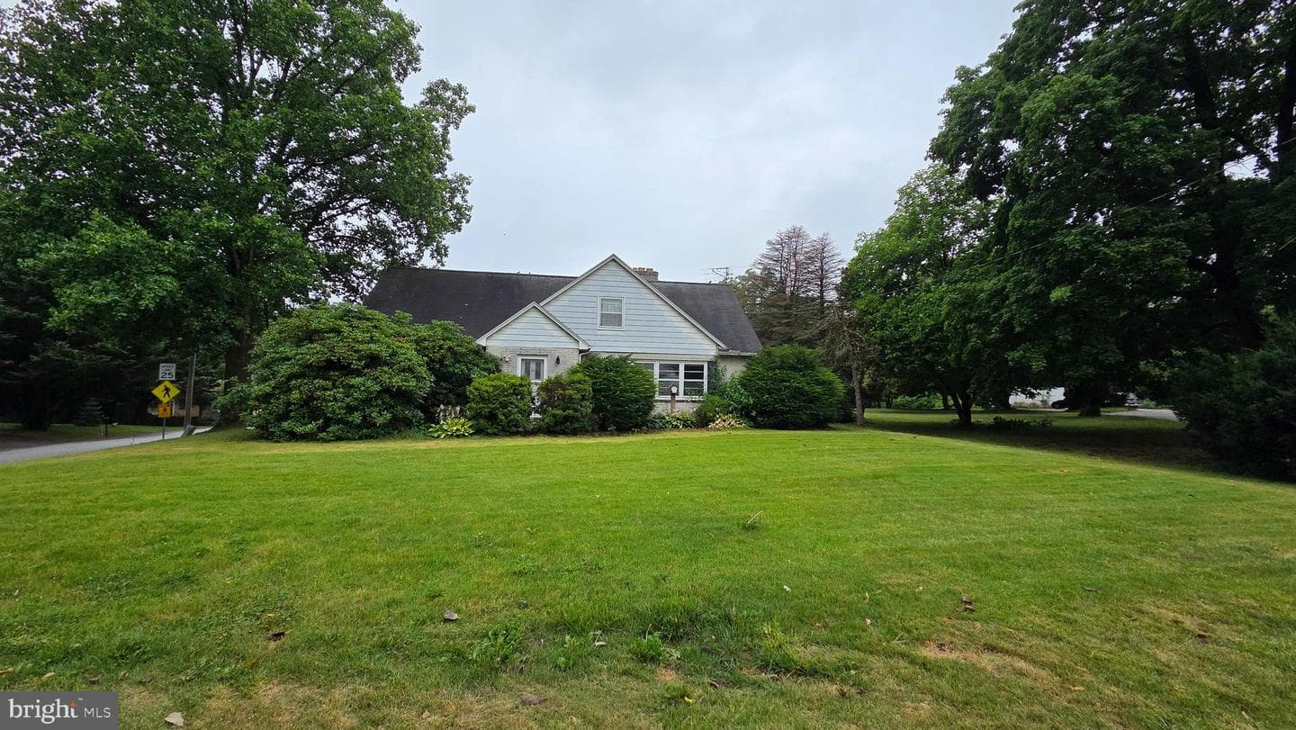 76 S Main Street, Stewartstown
