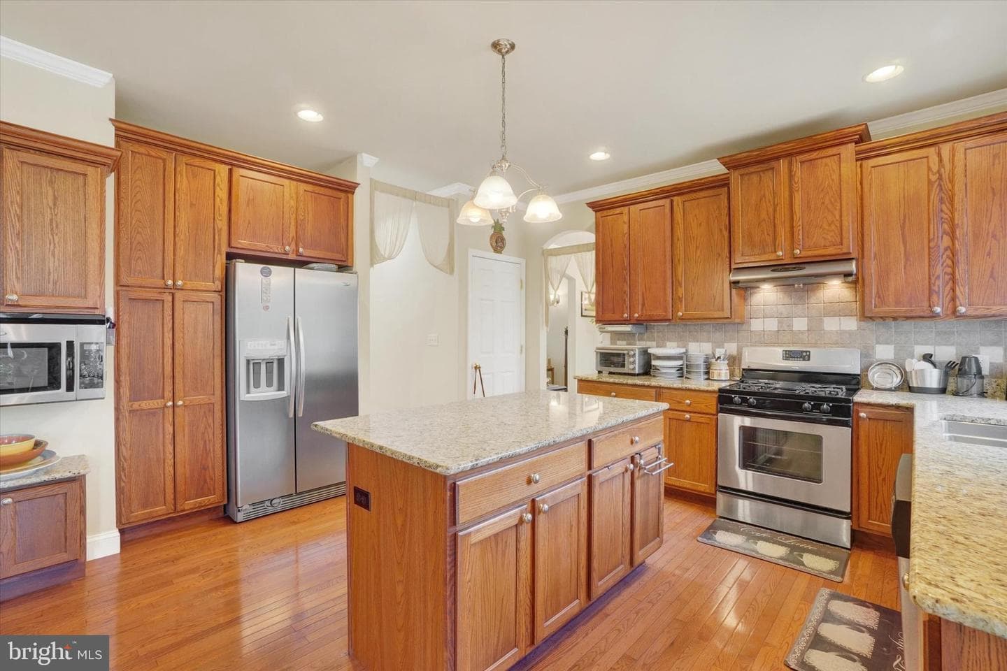 2082 Westbury Court photo 12