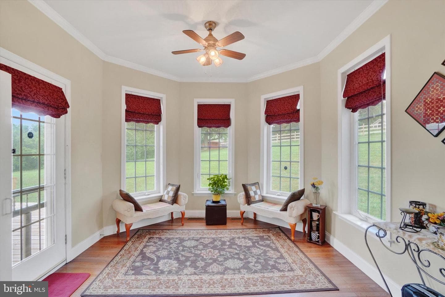 2082 Westbury Court photo 16