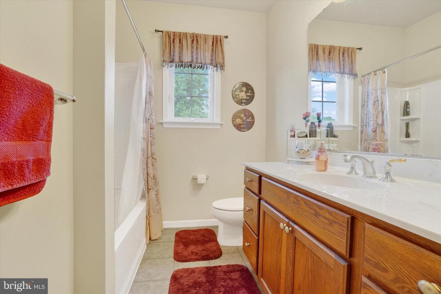 2082 Westbury Court photo 24