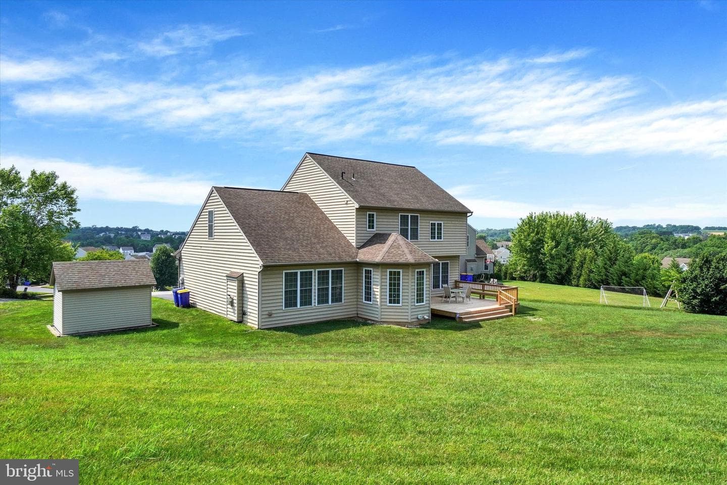 2082 Westbury Court photo 37