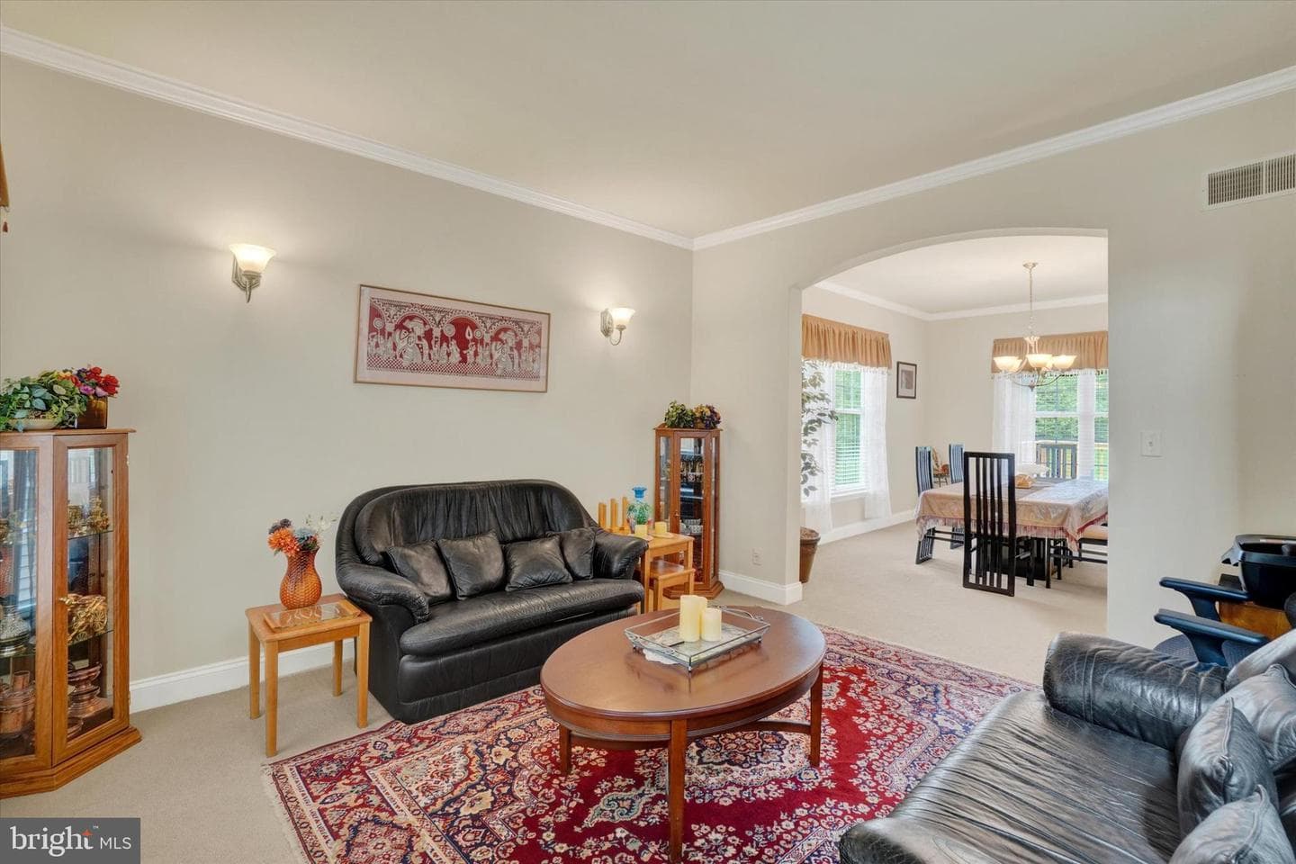 2082 Westbury Court photo 6