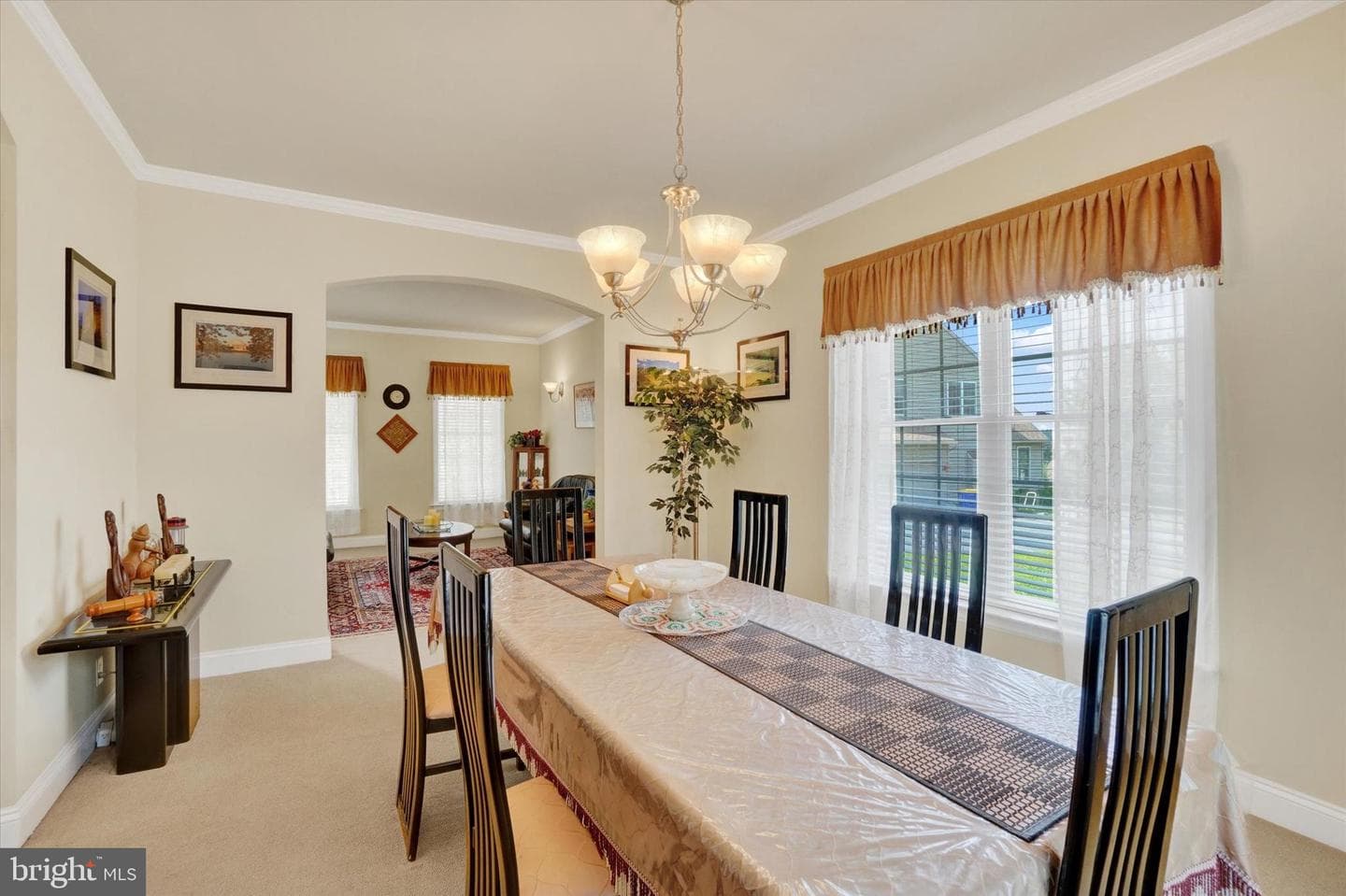 2082 Westbury Court photo 9