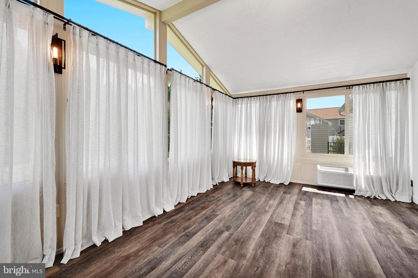 45 Thomas Drive photo 29
