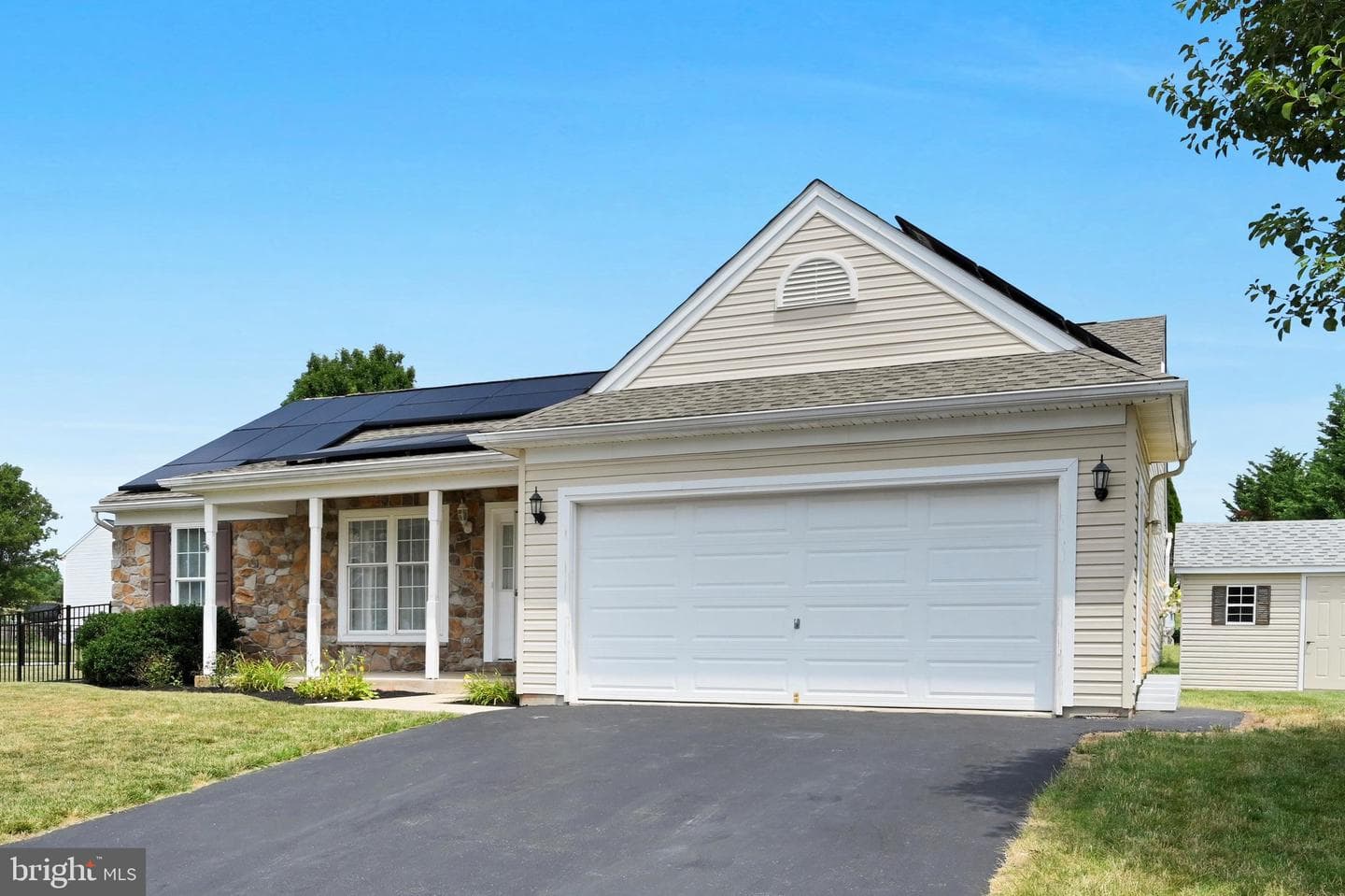 45 Thomas Drive photo 8
