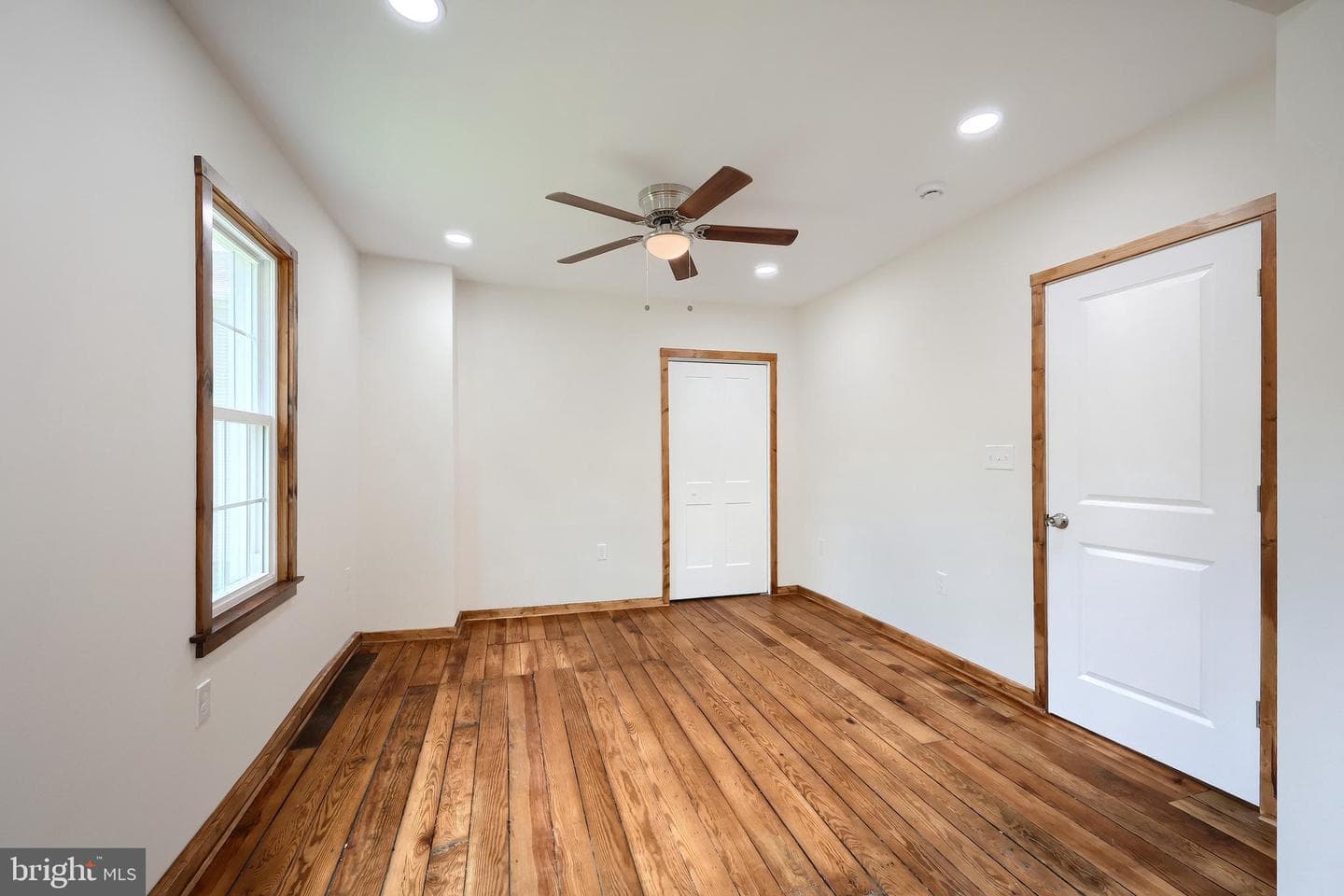 13 Maul Avenue photo 27