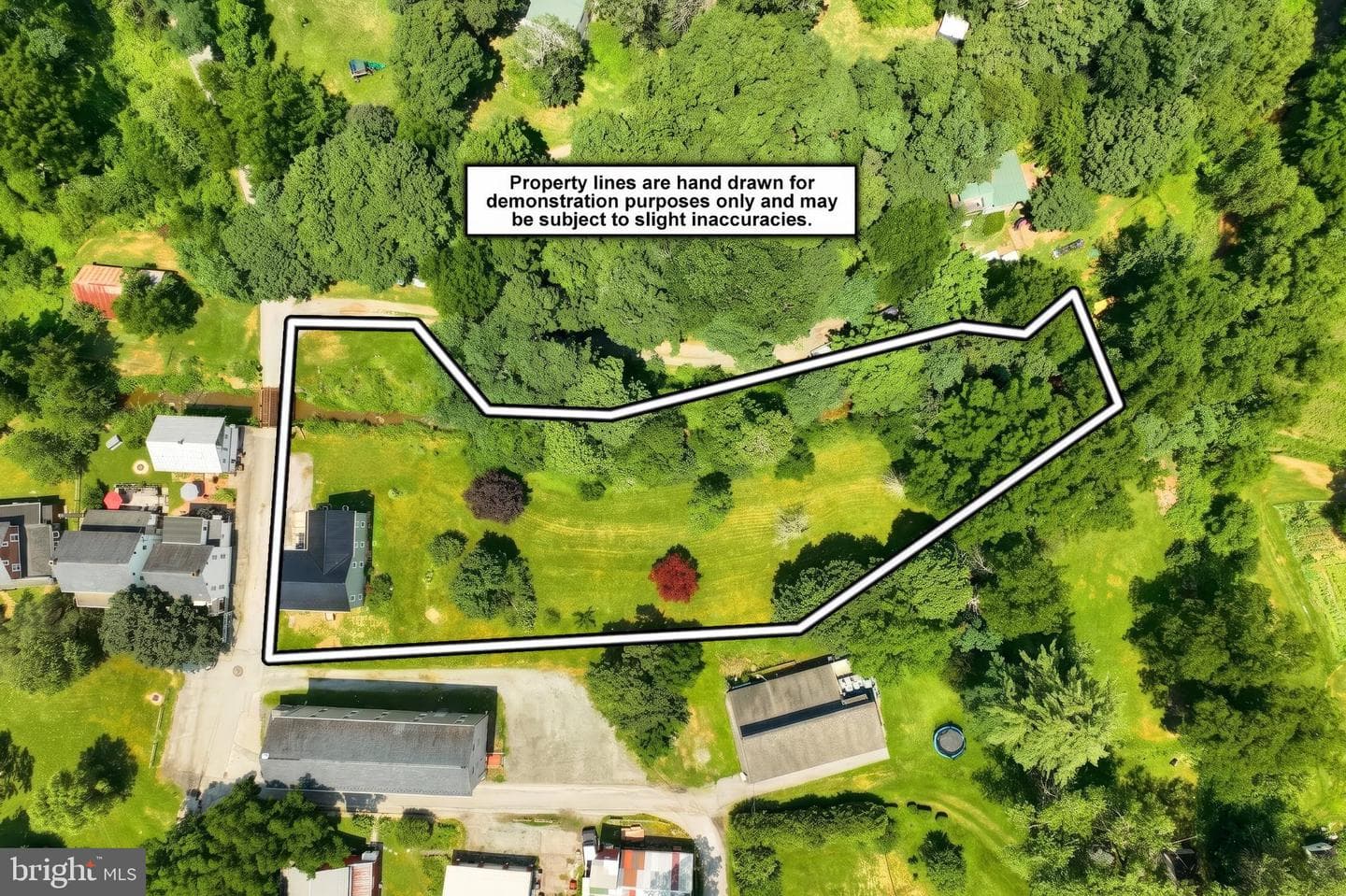 13 Maul Avenue photo 4