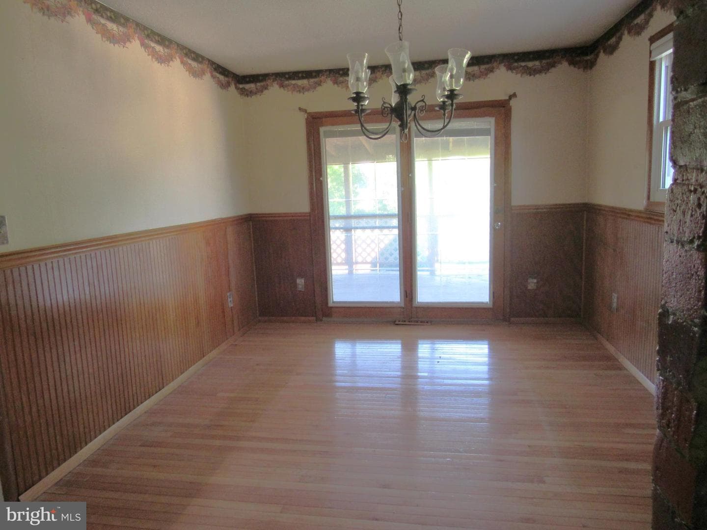 96 Kendale Road photo 4