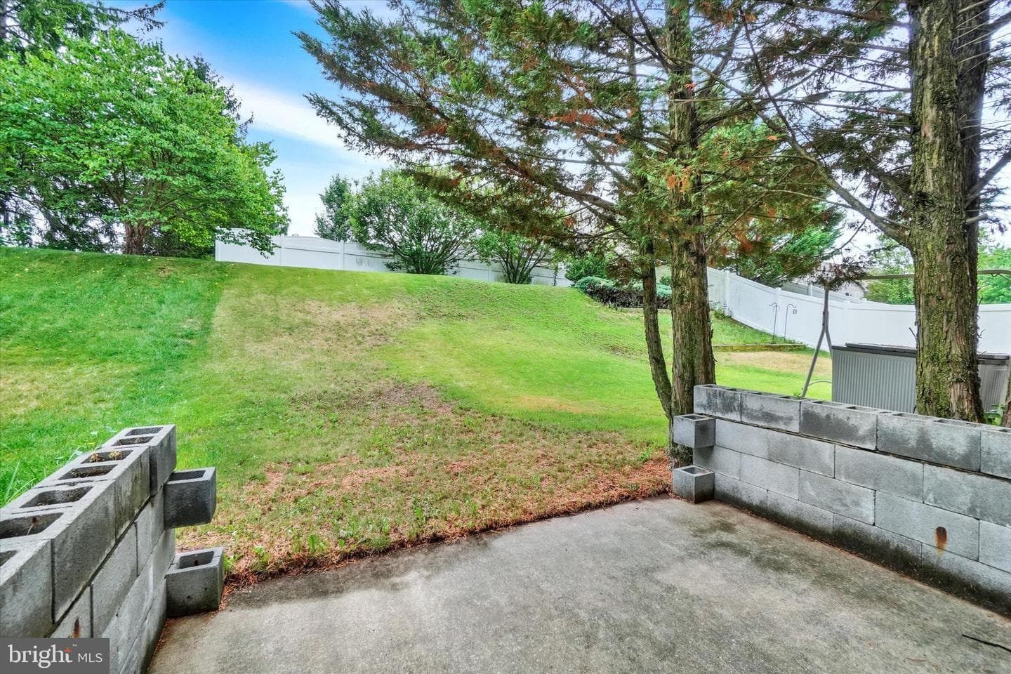 320 Fisher Drive photo 24