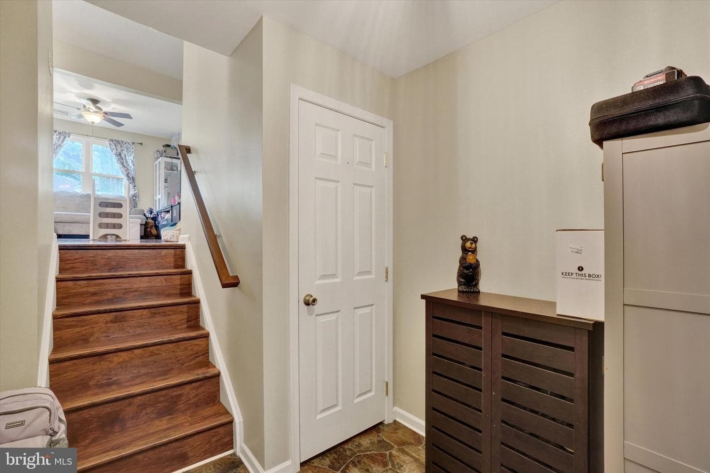 320 Fisher Drive photo 4