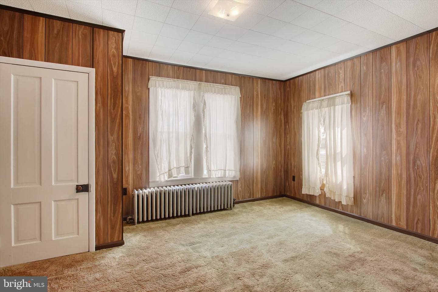 544 York Street photo 32