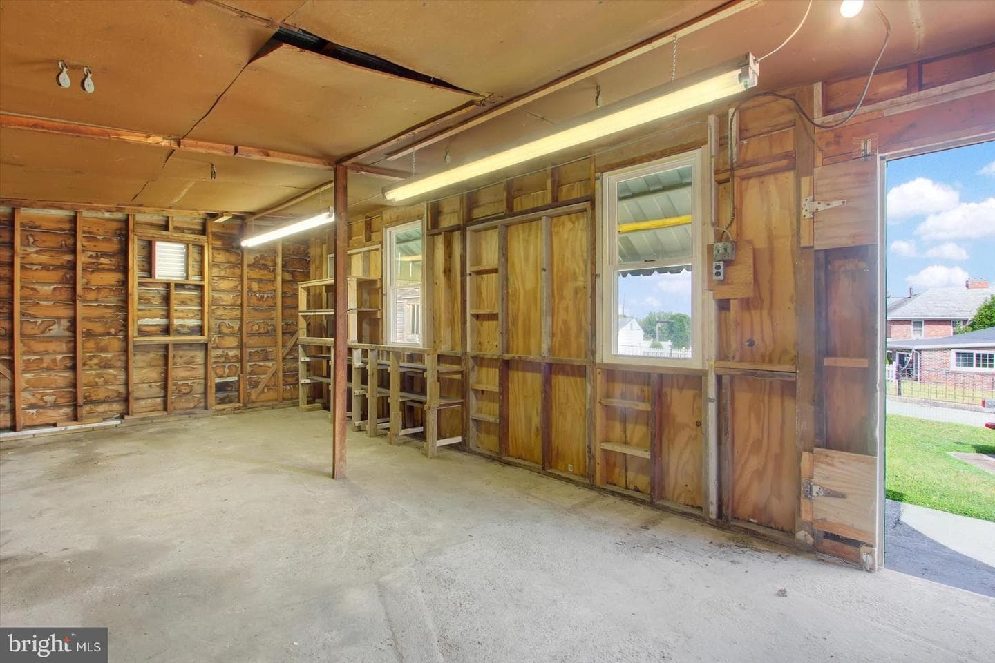 544 York Street photo 35