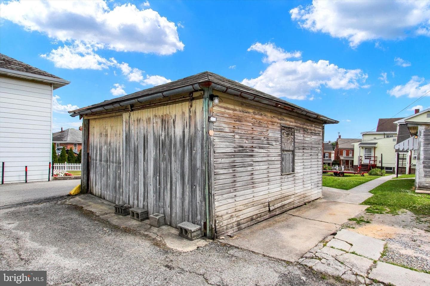 544 York Street photo 40