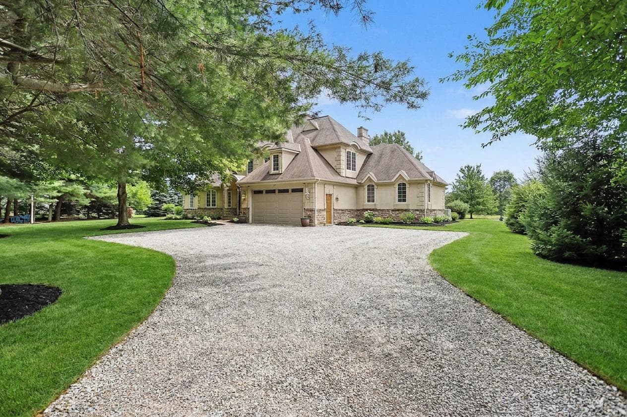 4097 Wren Road photo 3