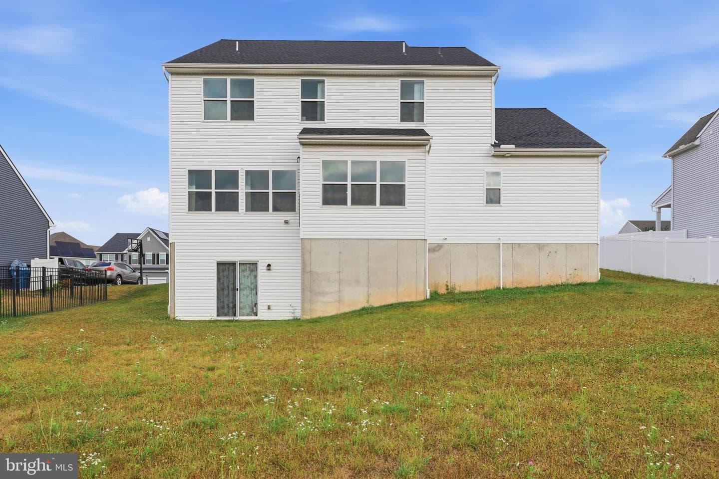216 Hollyhock Drive photo 39