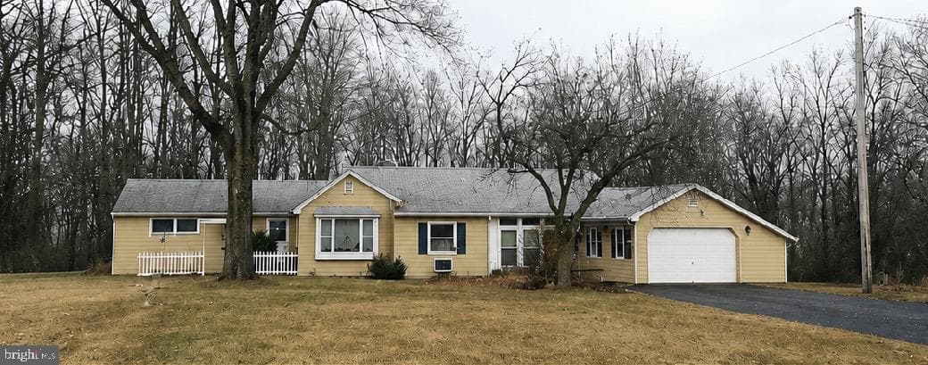 67 Carlisle Road, Dillsburg