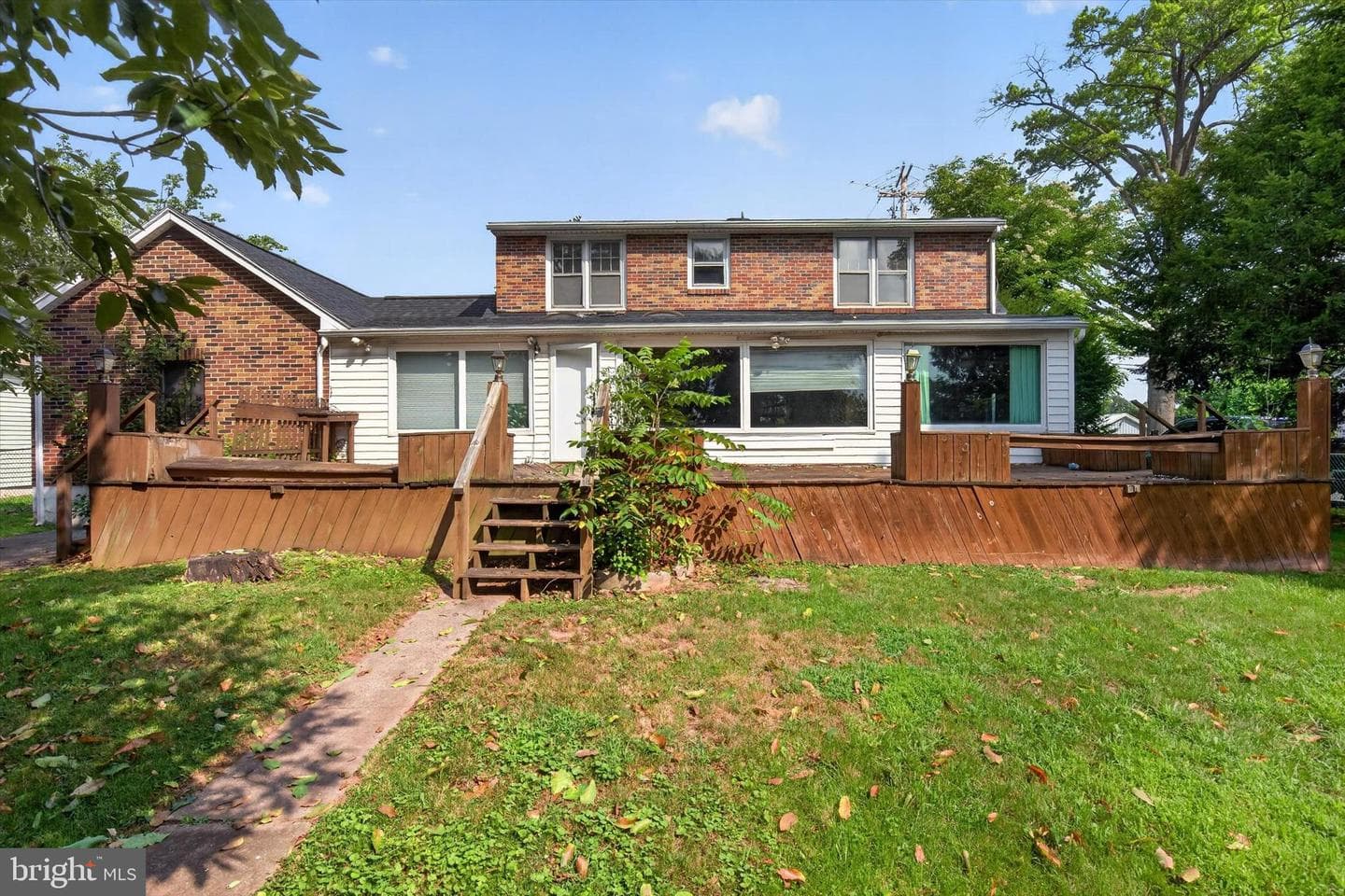 2400 Catherine Street photo 31