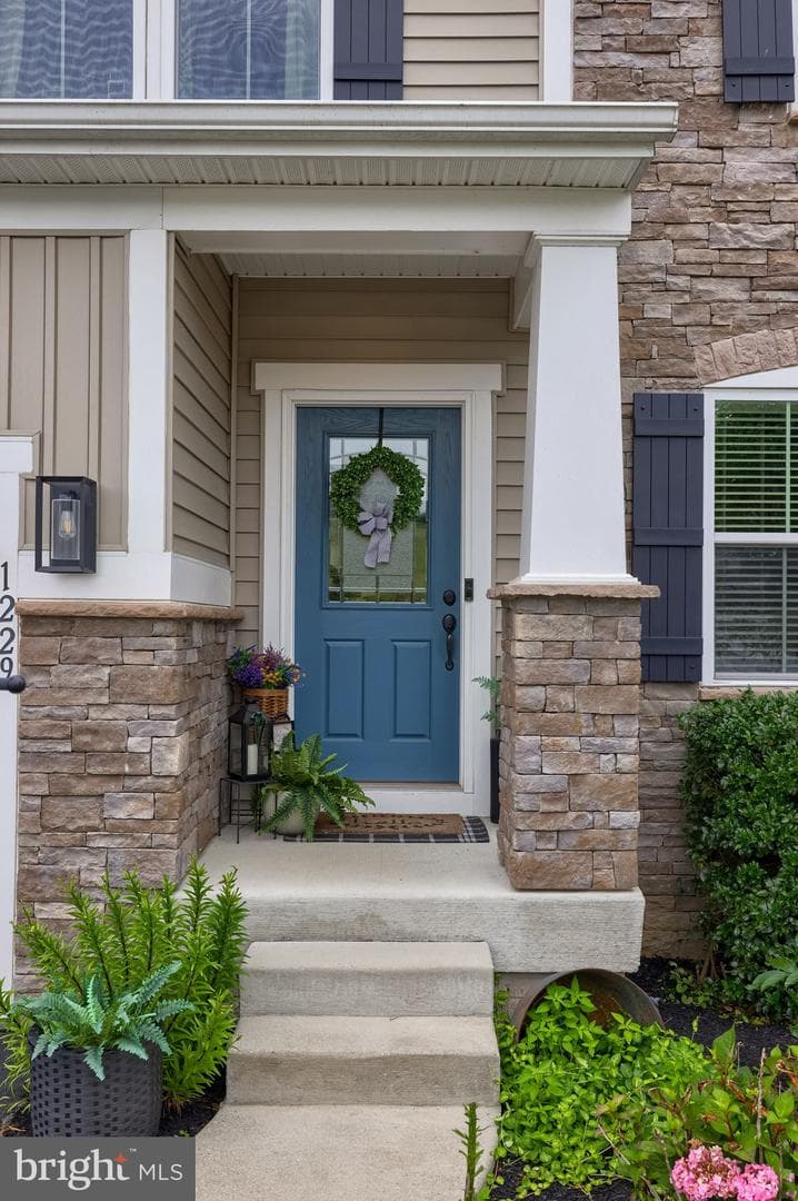 1229 Copper Beech Drive, York