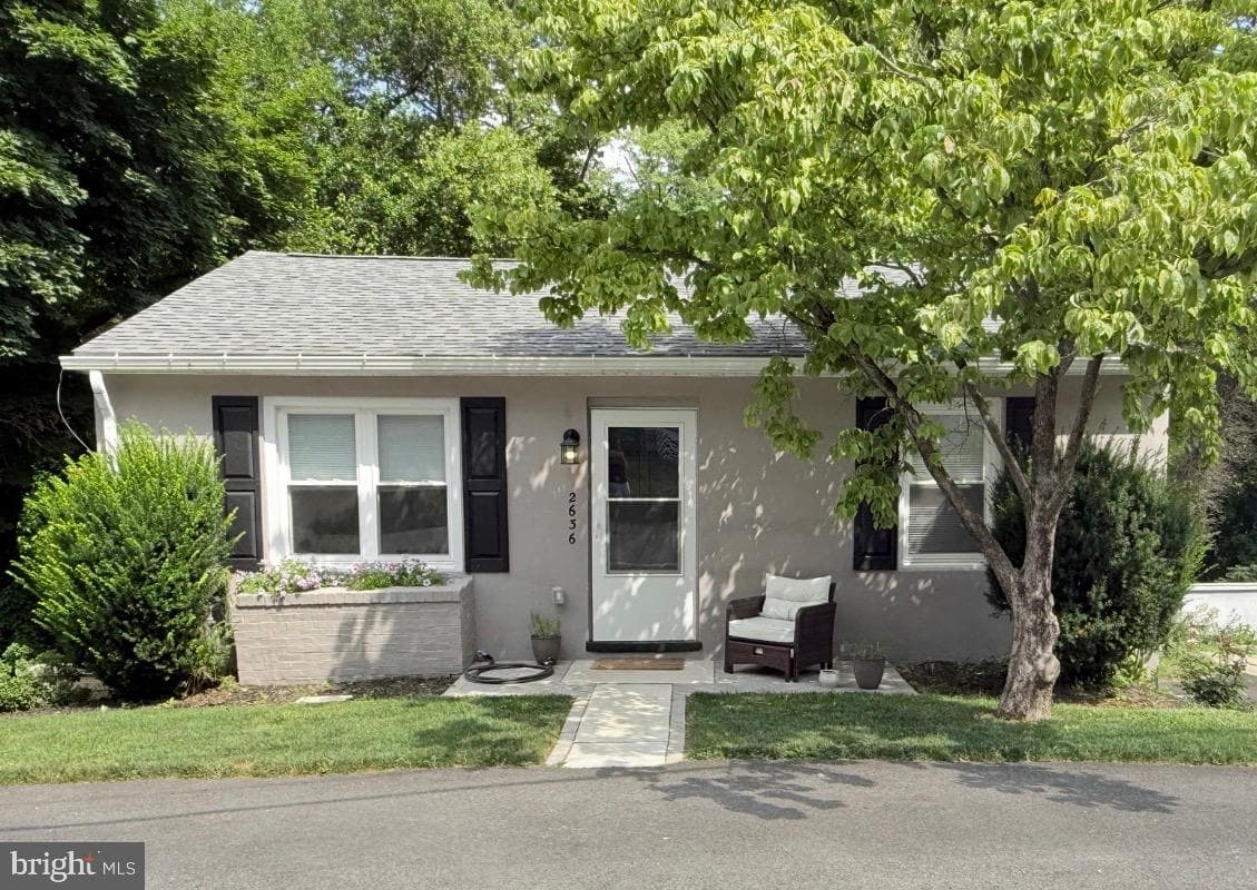 2636 N Sherman Street photo 2