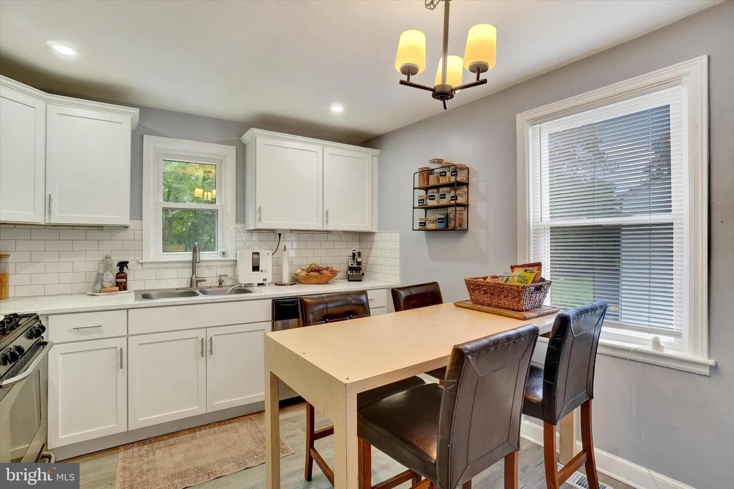 2636 N Sherman Street photo 7