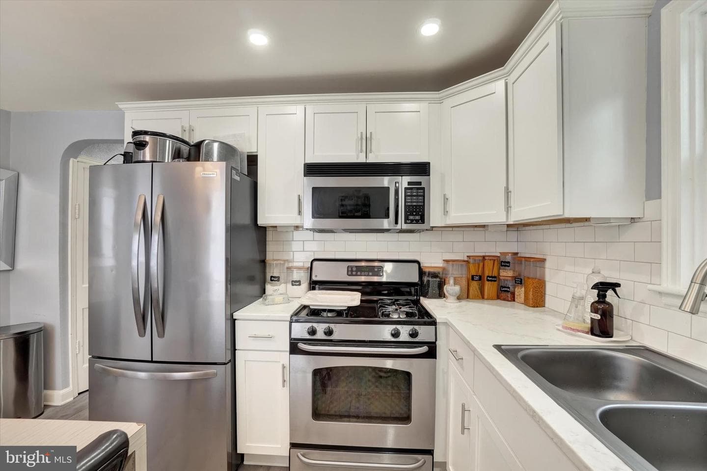 2636 N Sherman Street photo 9