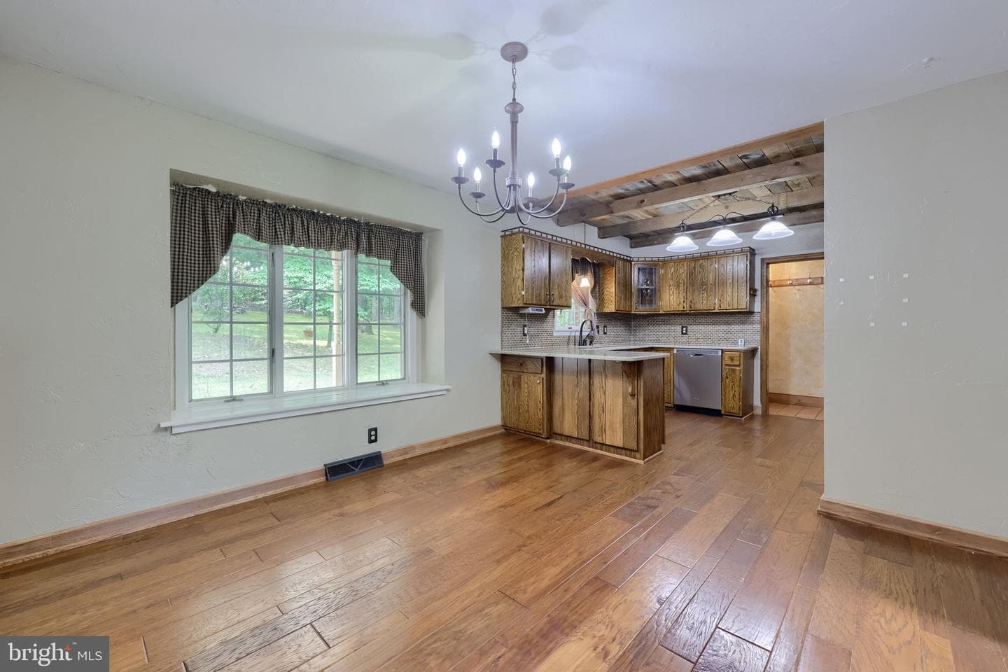 355 Roxberry Road photo 12