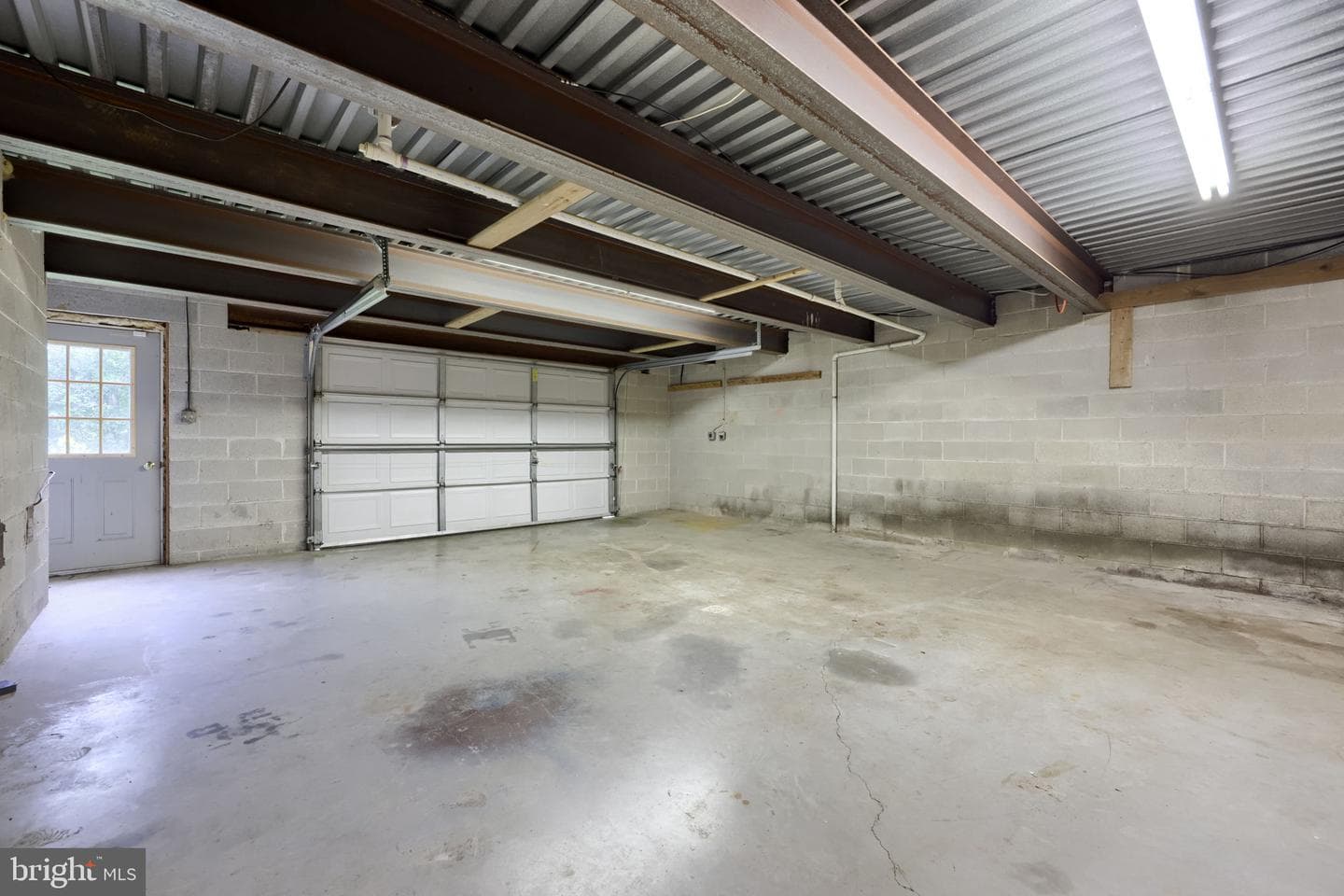355 Roxberry Road photo 44
