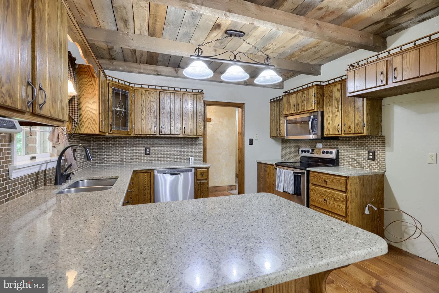 355 Roxberry Road photo 5