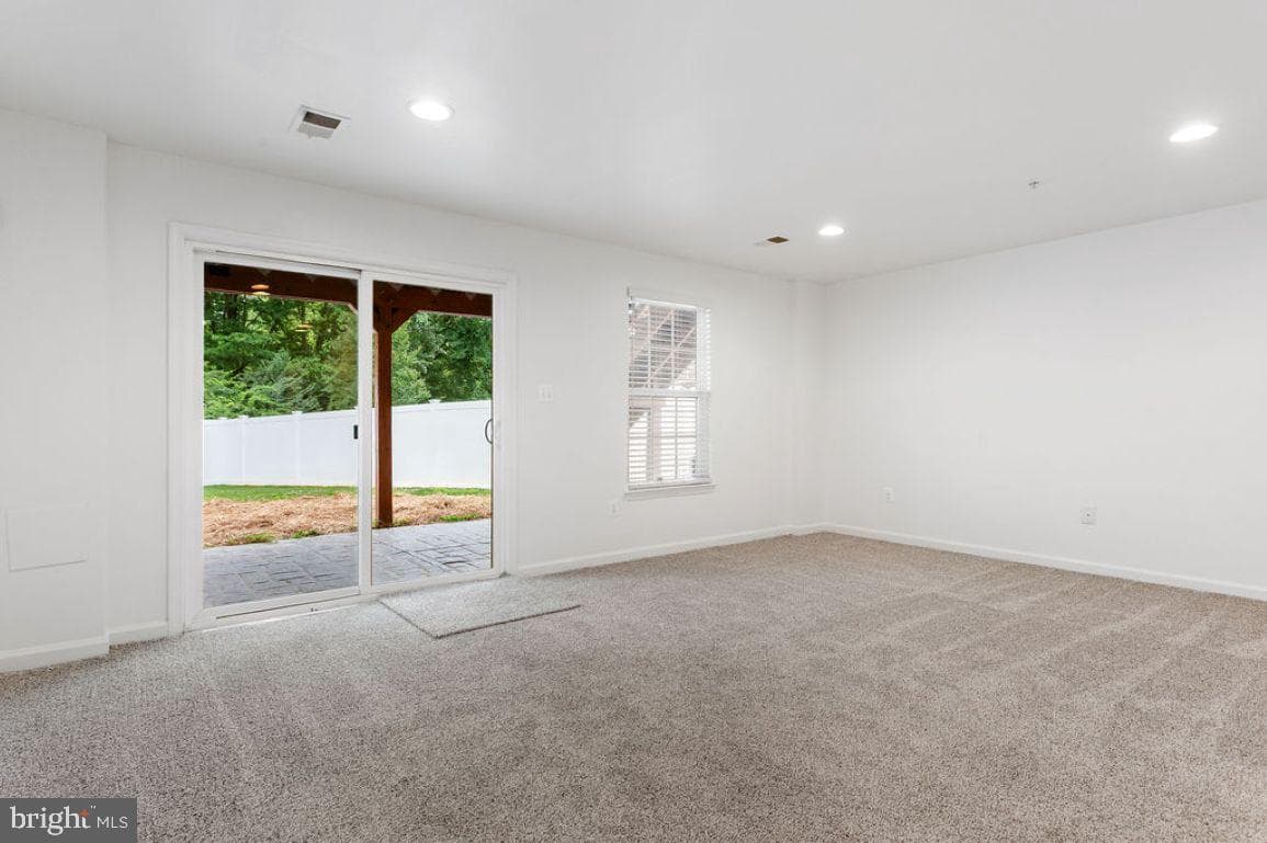 707 Spencer Drive photo 6
