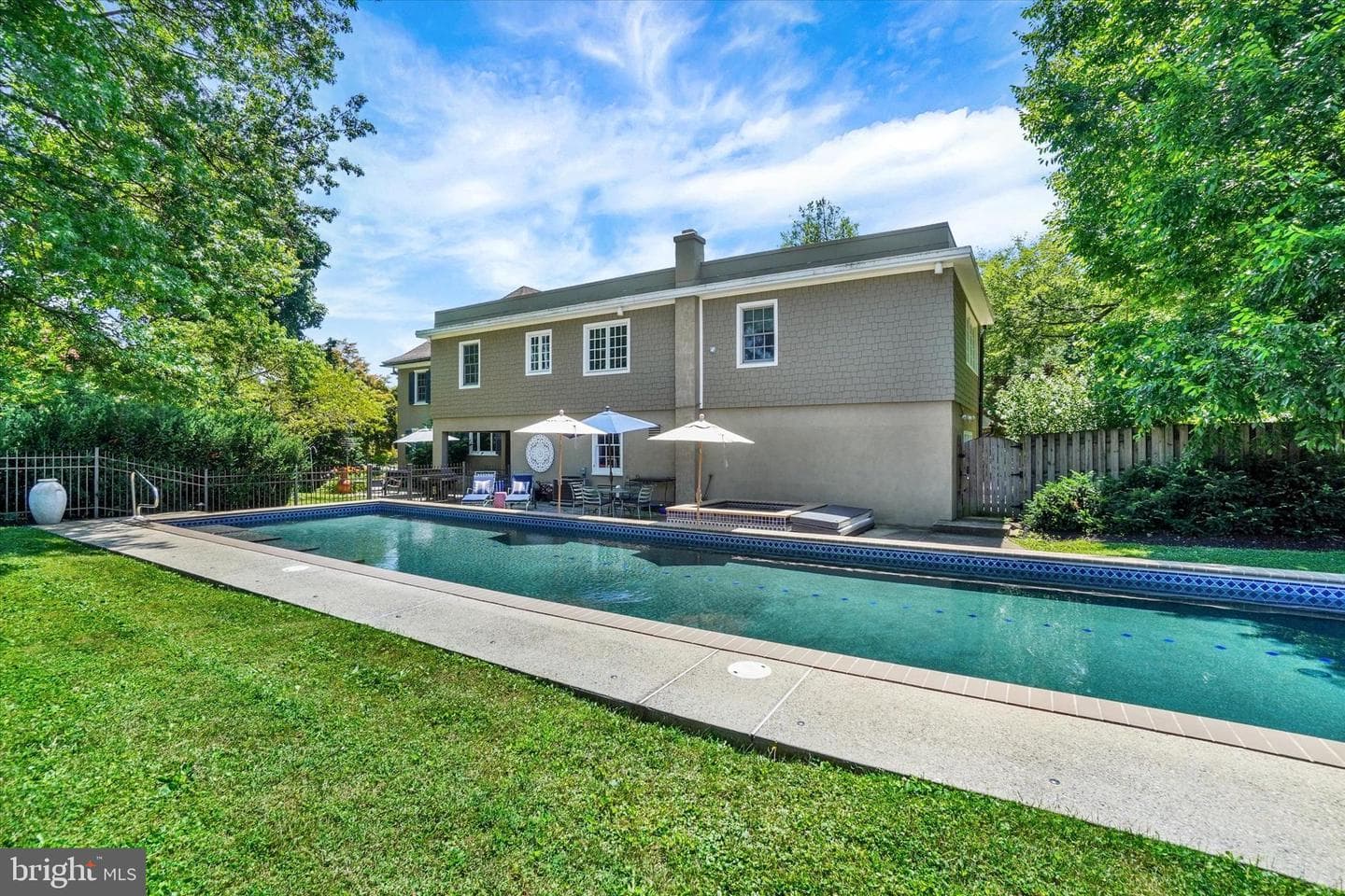 915 Arlington Road photo 55