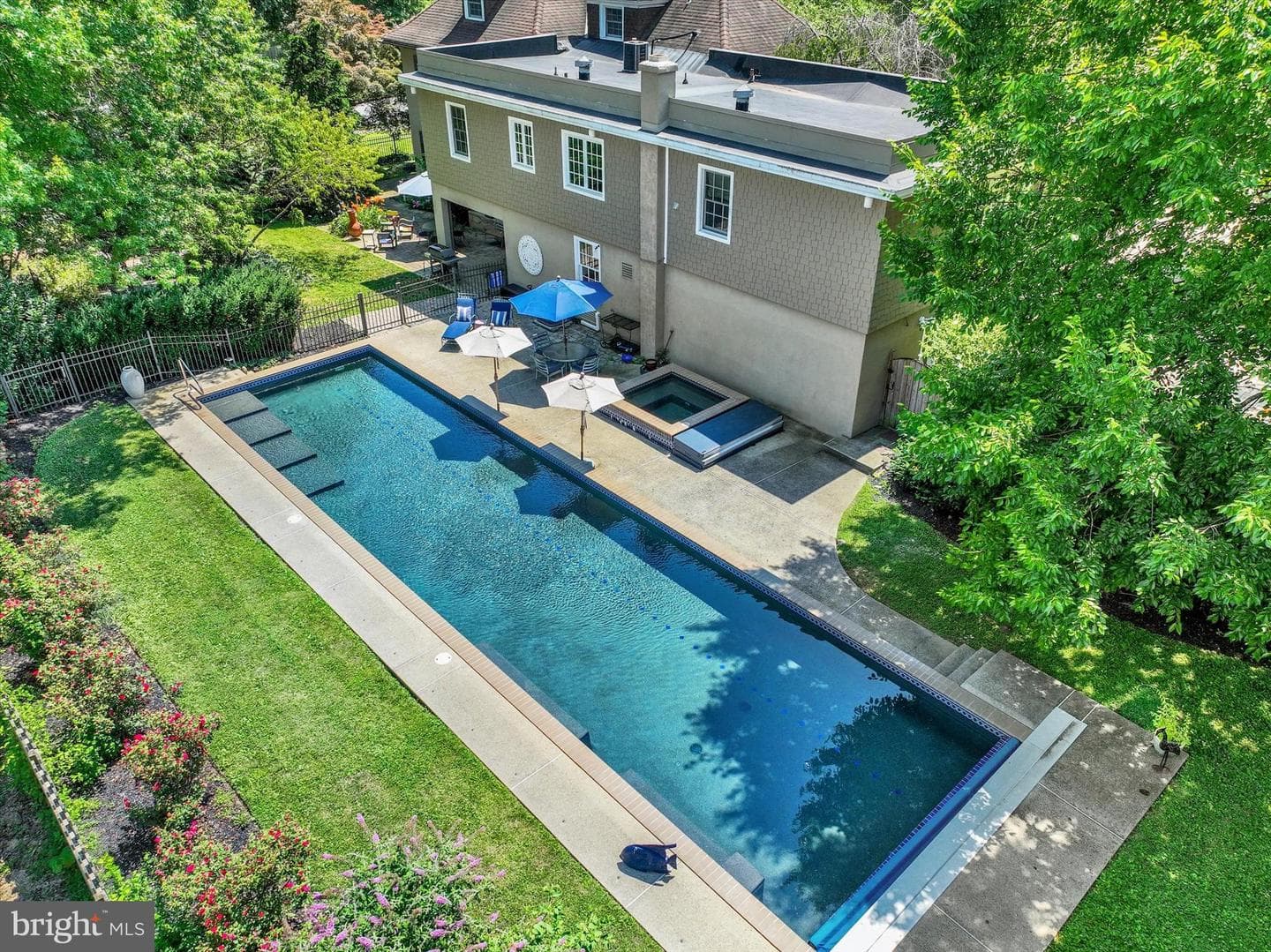 915 Arlington Road photo 62