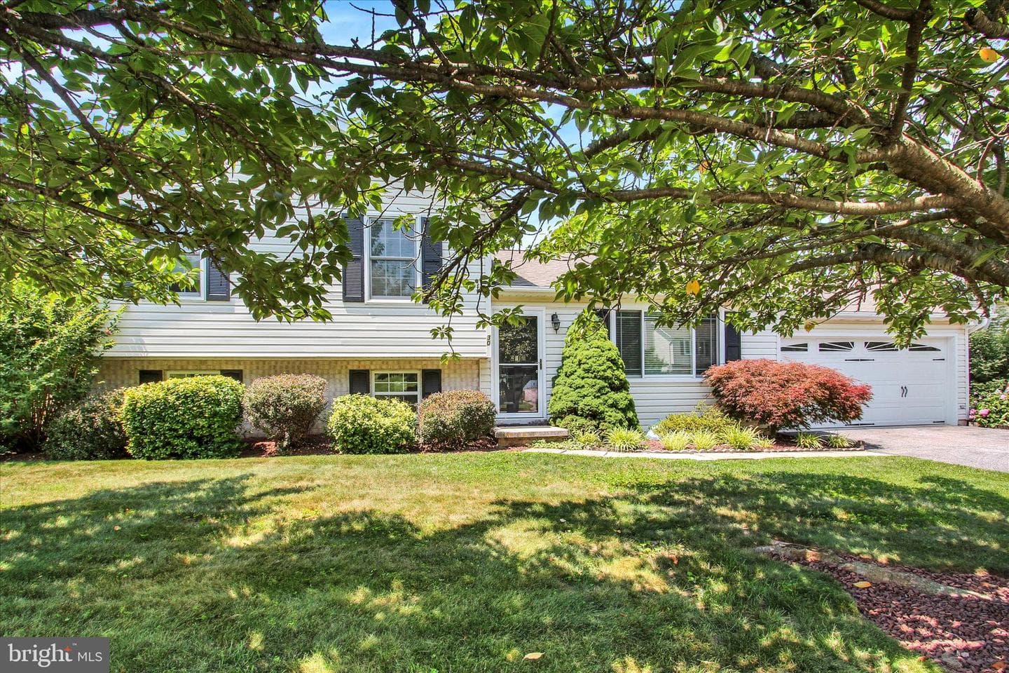 30 Gardenia Drive photo 2