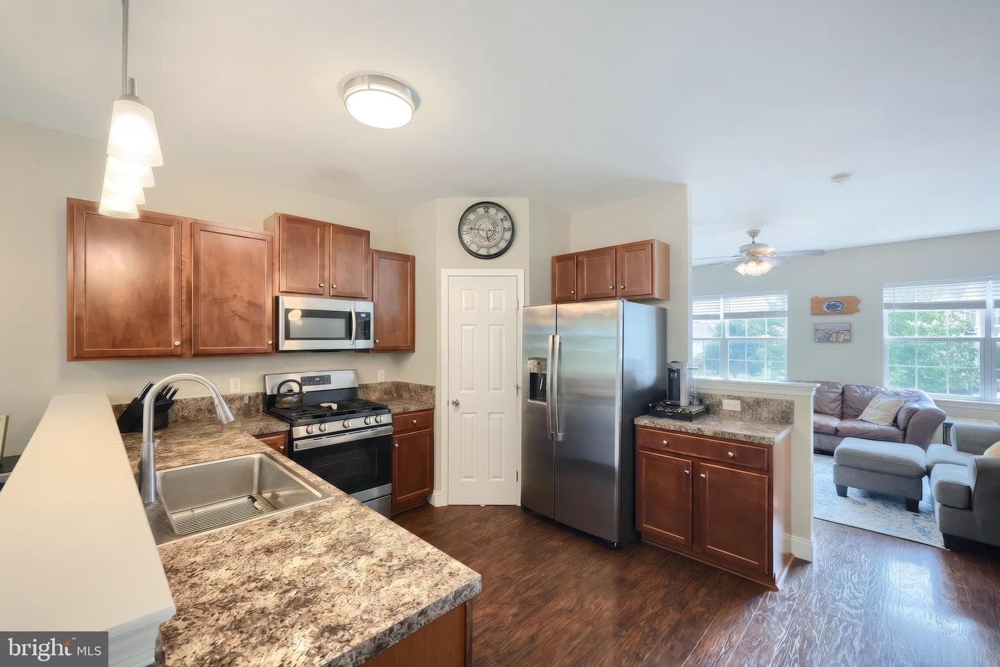 2432 Schultz Way photo 17