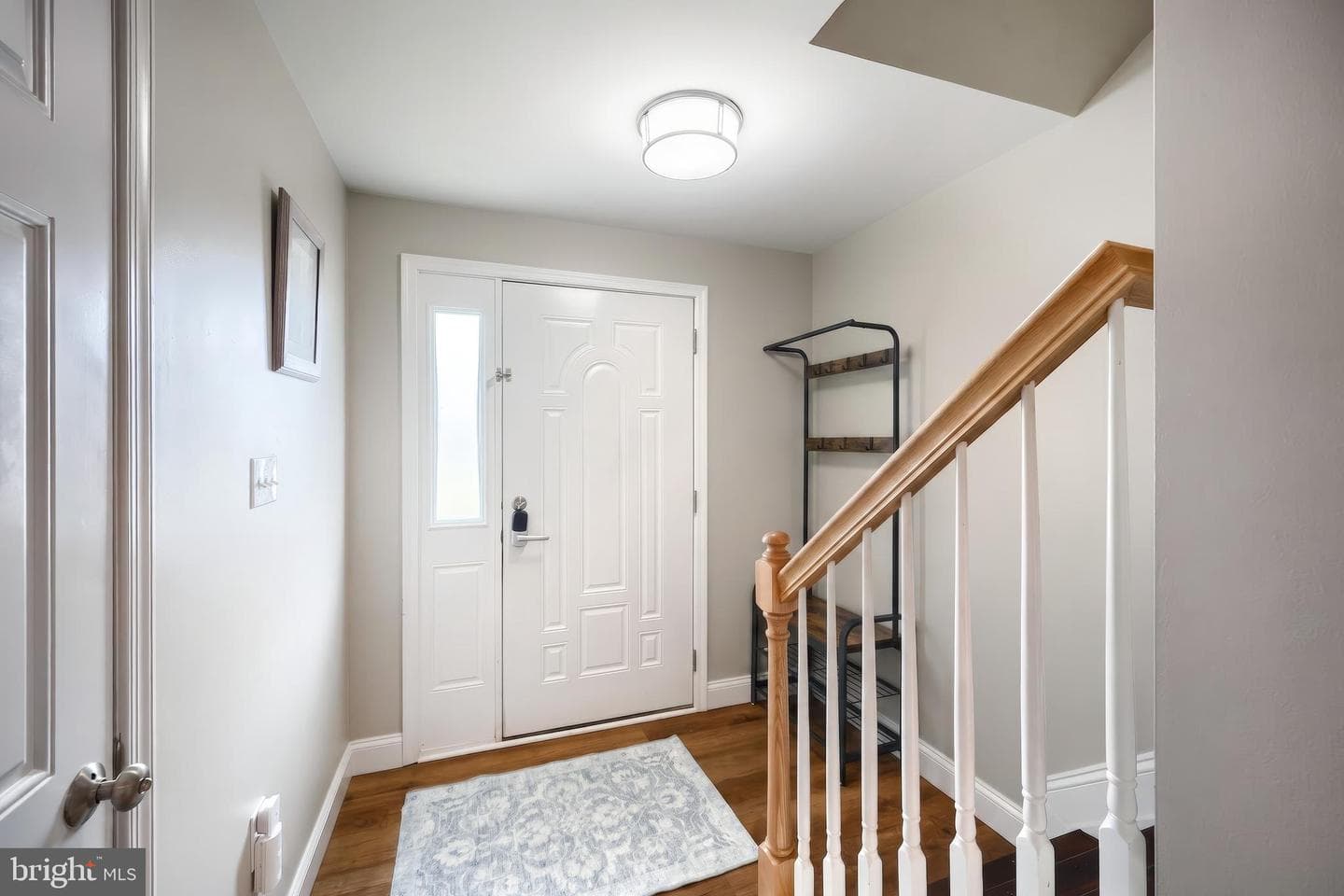 2432 Schultz Way photo 9