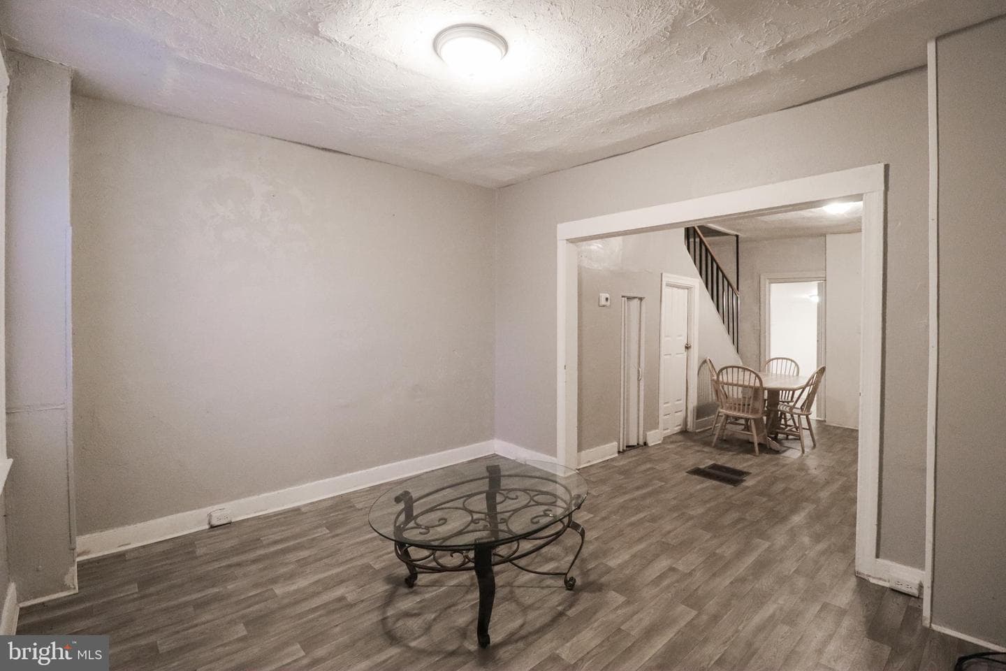320 Wallace Street photo 4