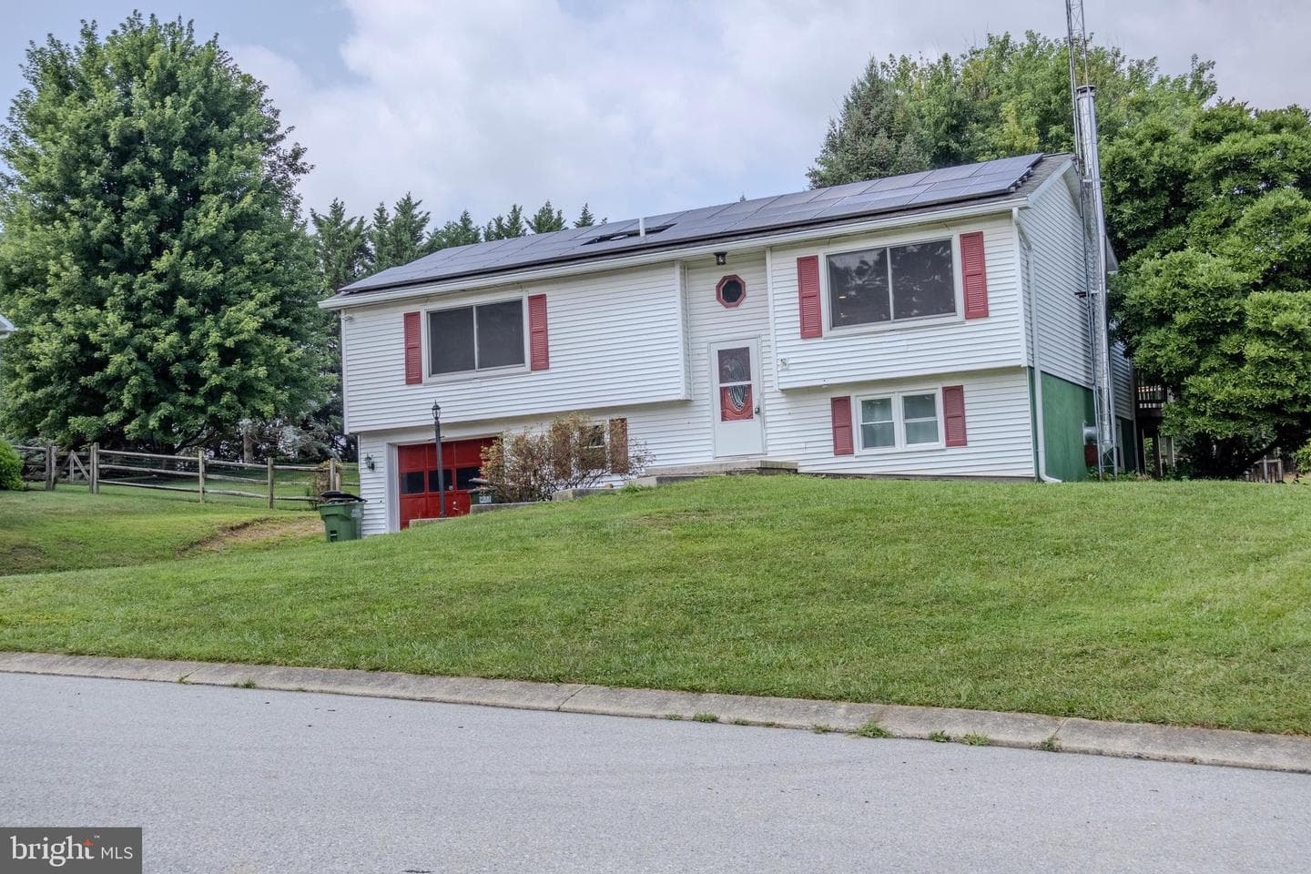 273 Smeach Drive photo 3