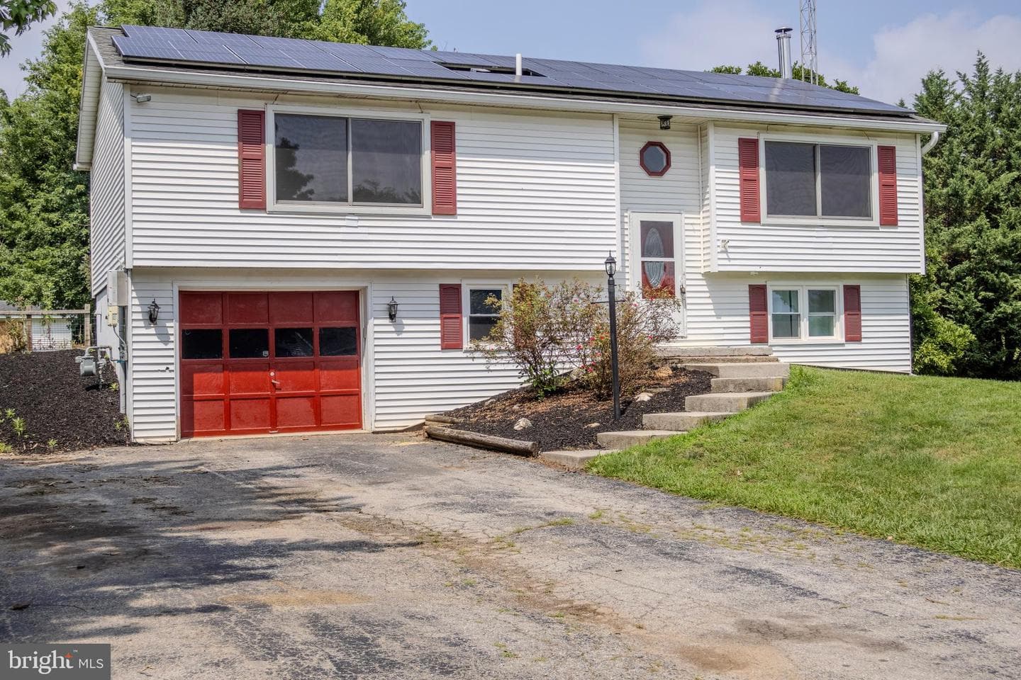 273 Smeach Drive photo 4