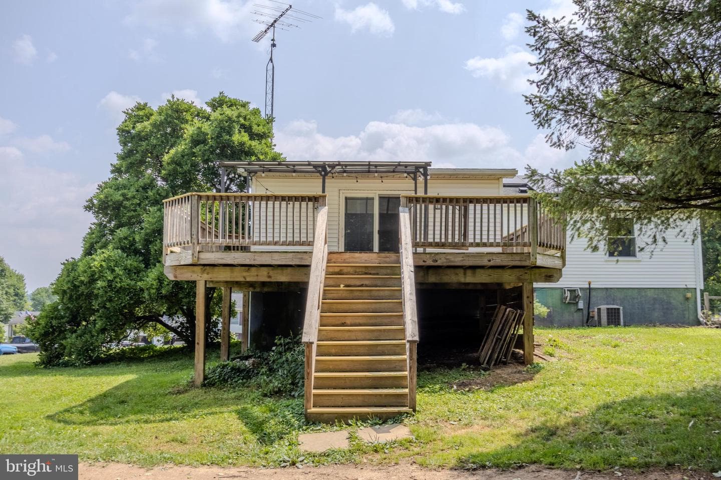 273 Smeach Drive photo 43