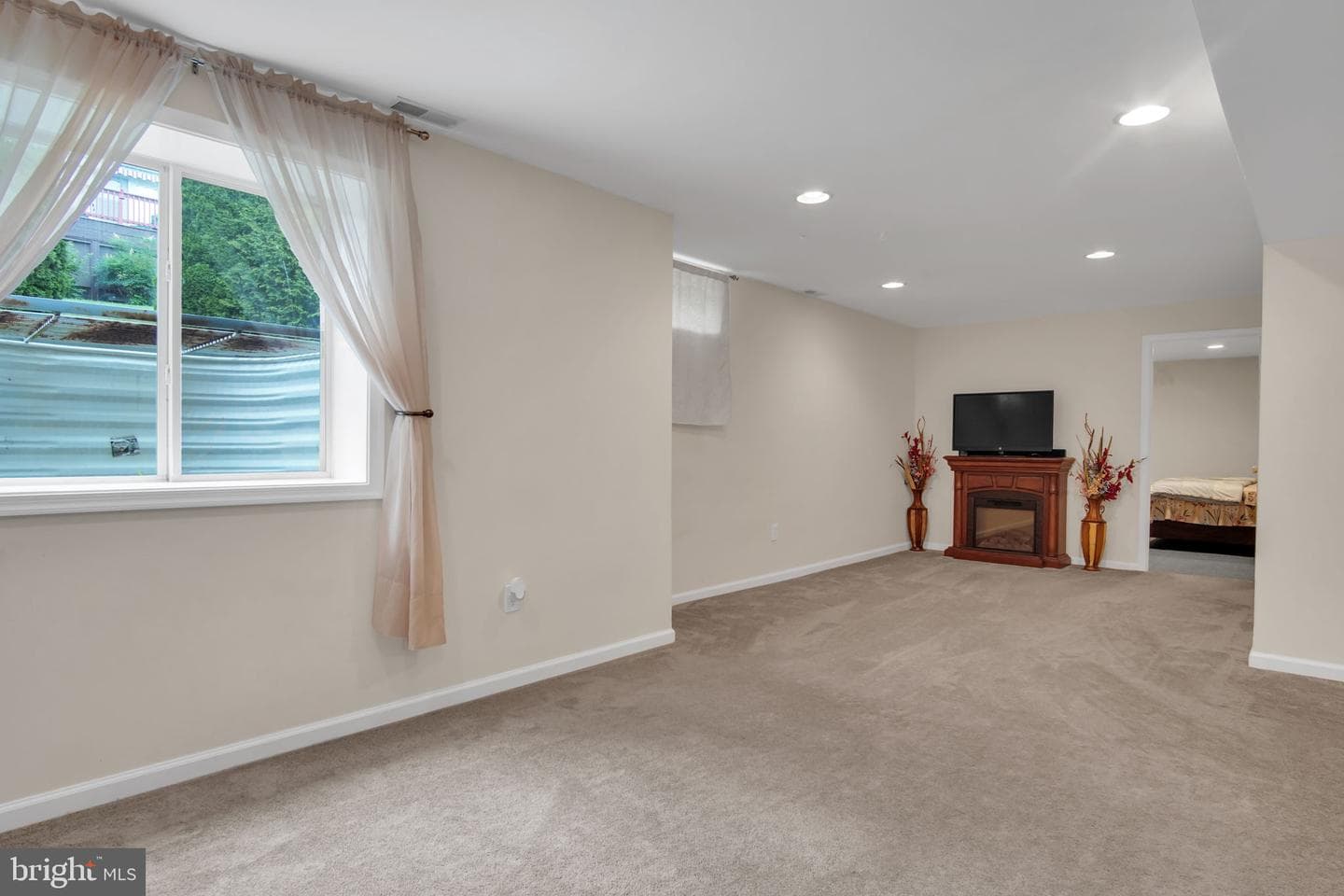 7485 Seneca Ridge Drive photo 33
