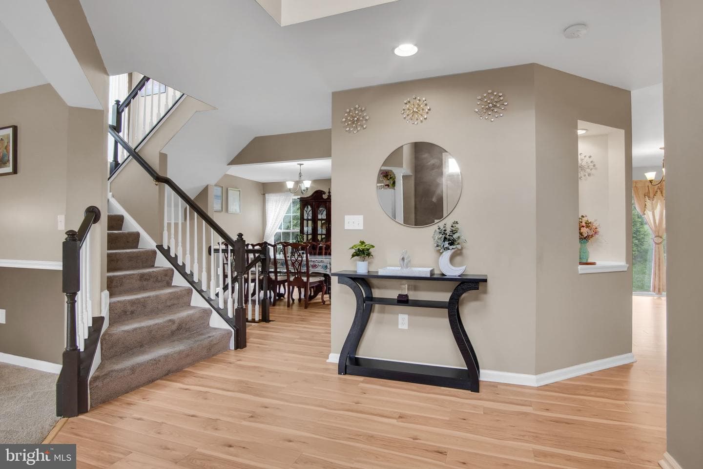 7485 Seneca Ridge Drive photo 8
