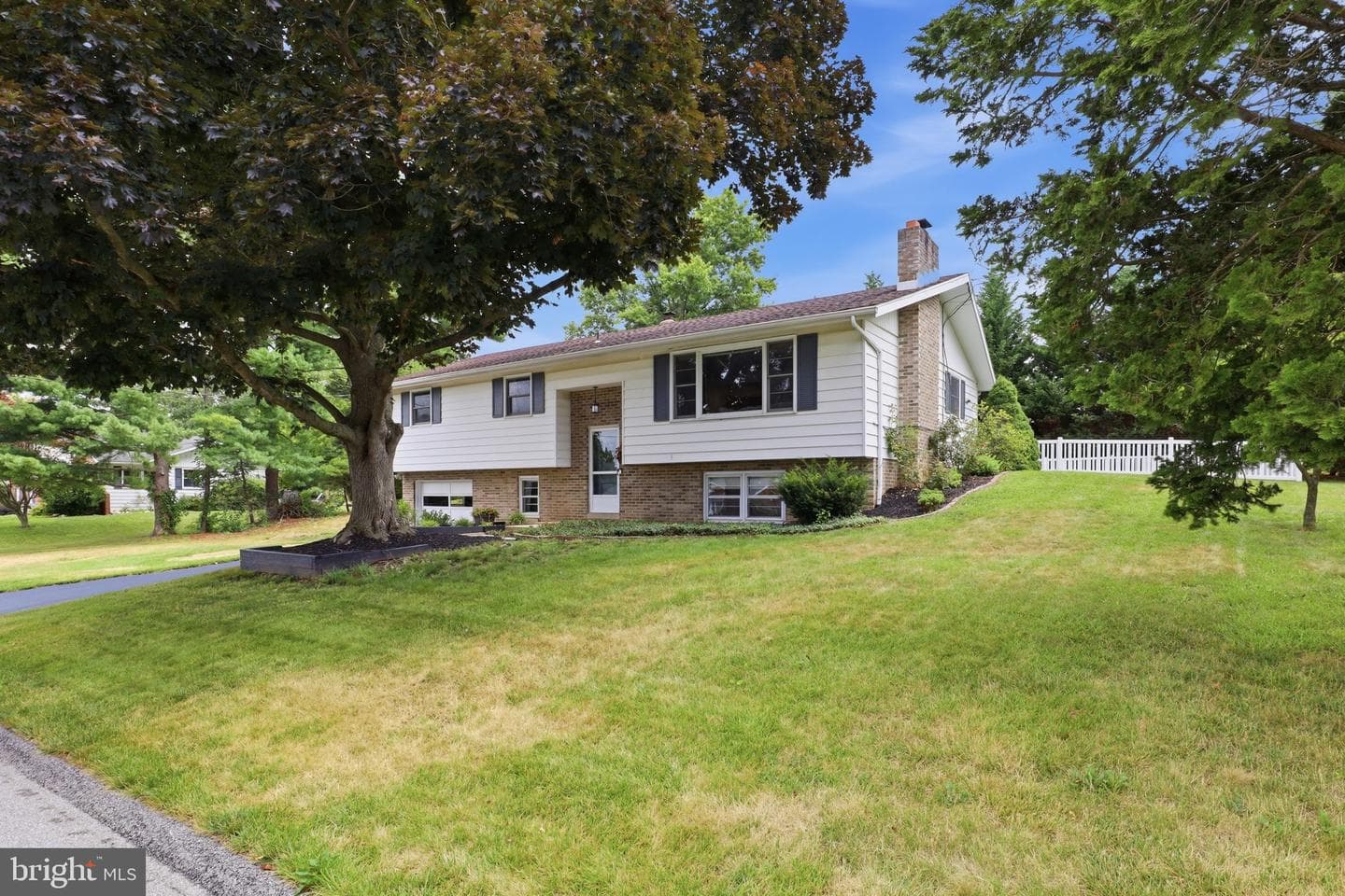 137 Ridgefield Drive, York