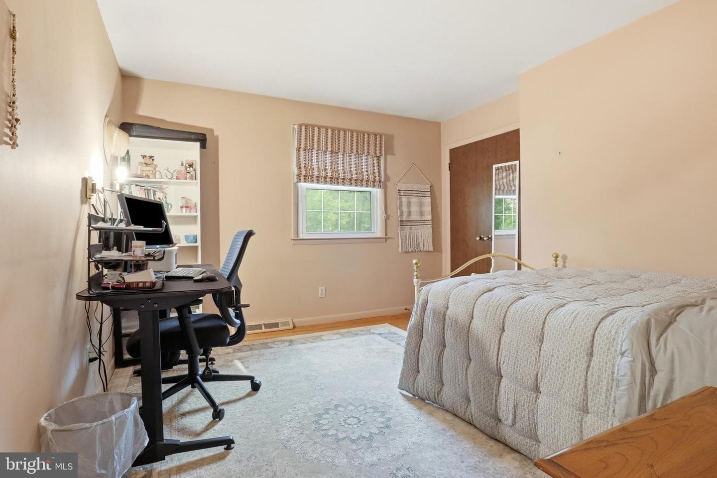 3729 Silverwood Drive photo 24