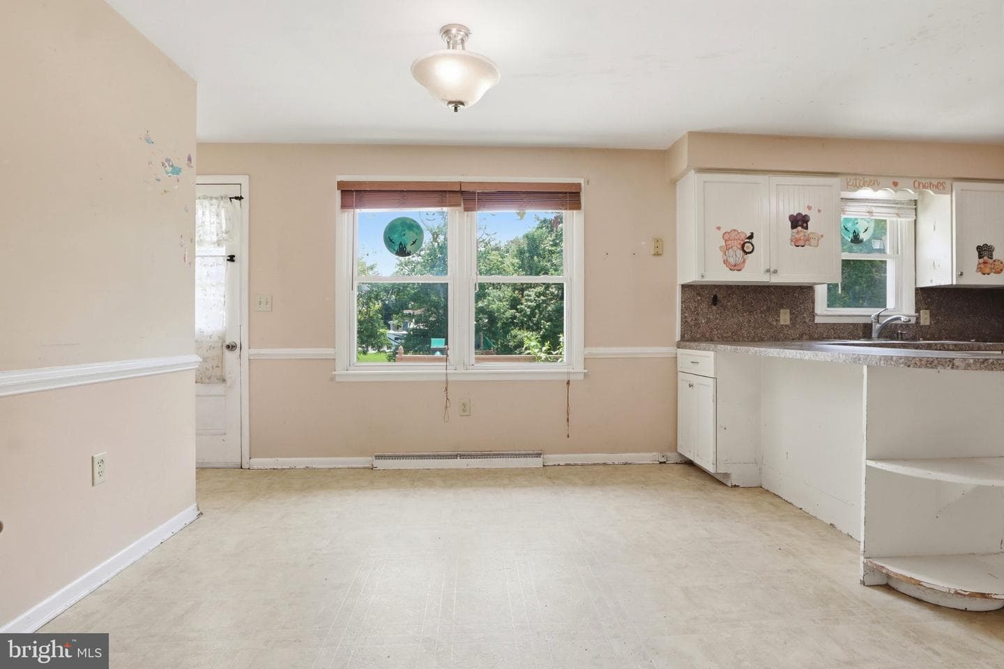 2400 Derry Road photo 11