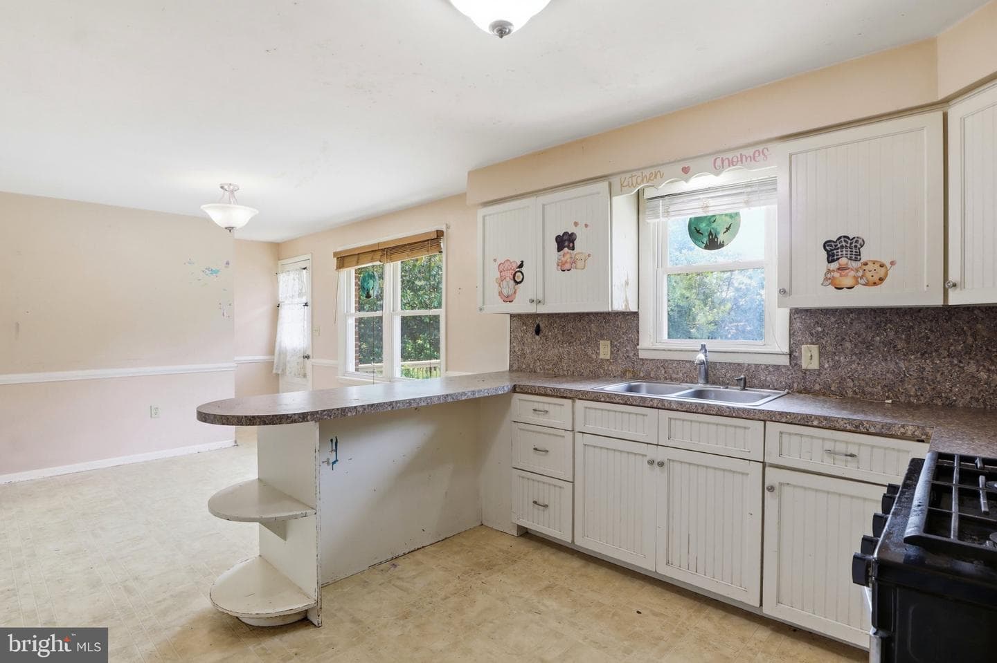 2400 Derry Road photo 14