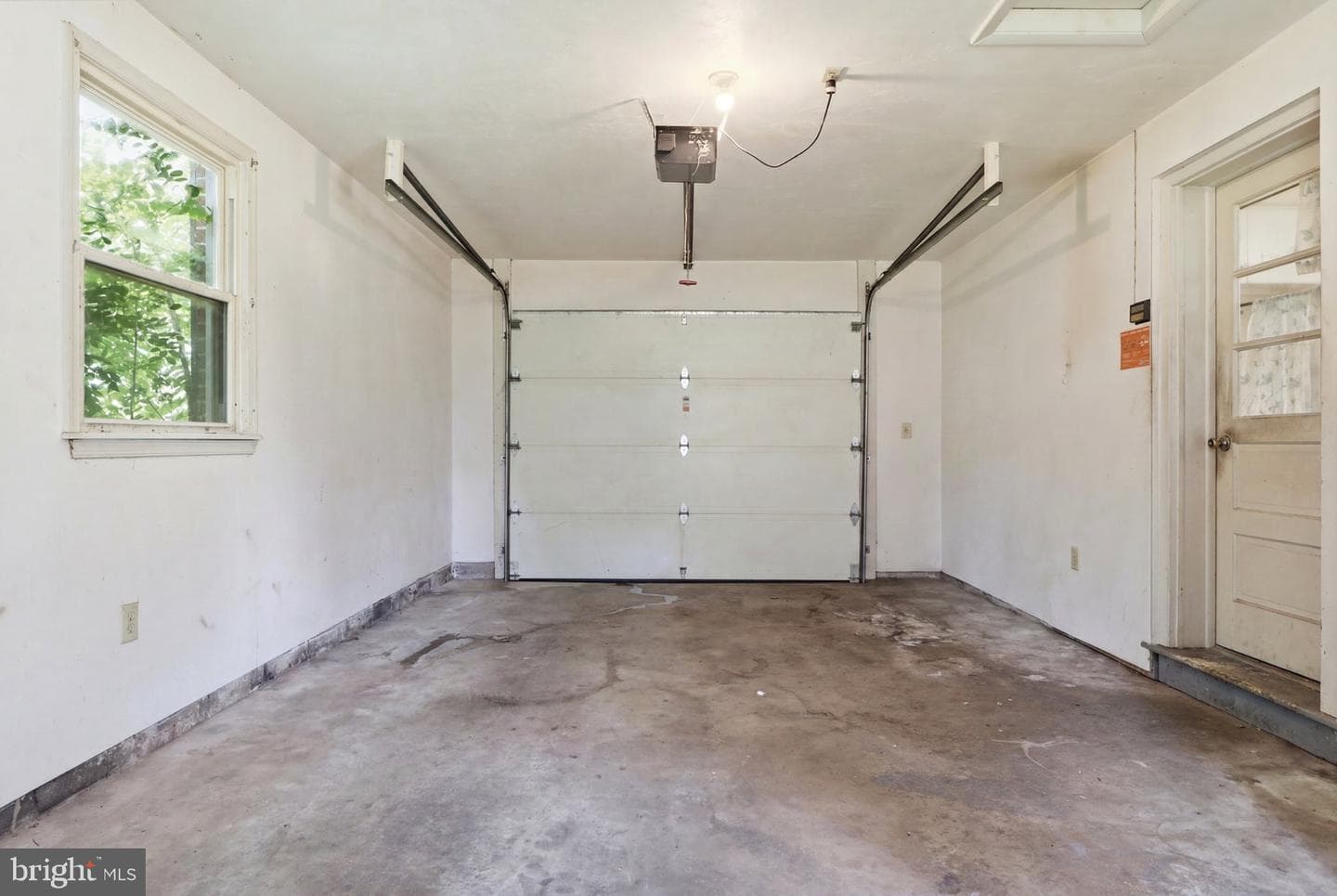 2400 Derry Road photo 32