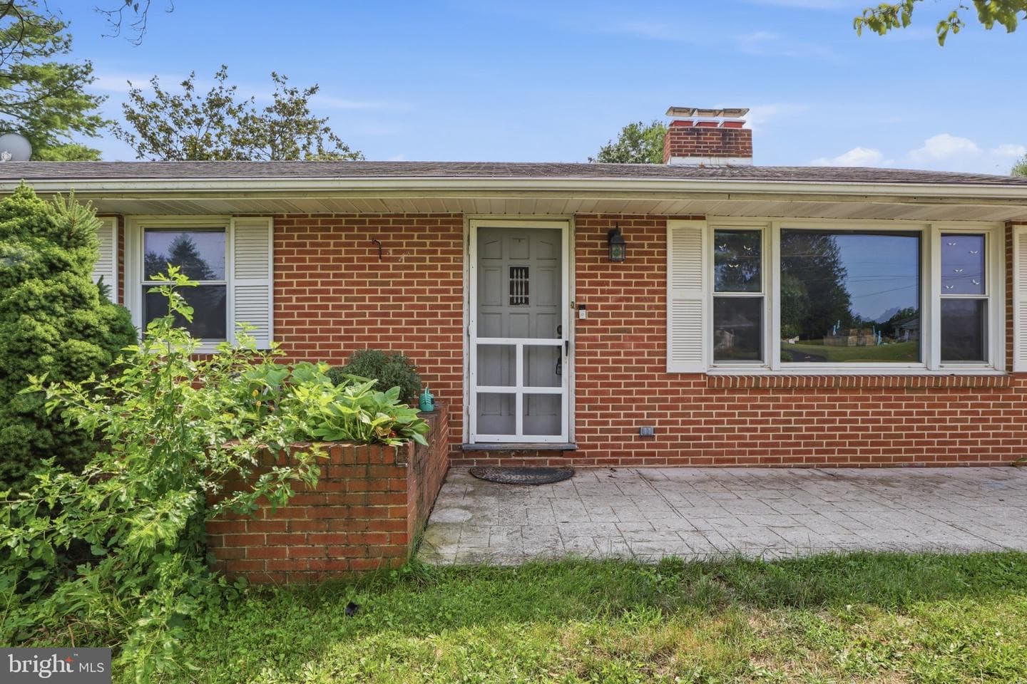 2400 Derry Road photo 6