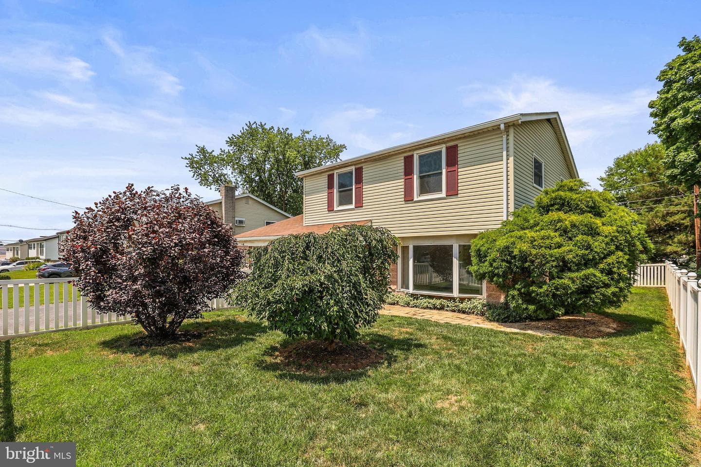 975 Marbrook Lane, York